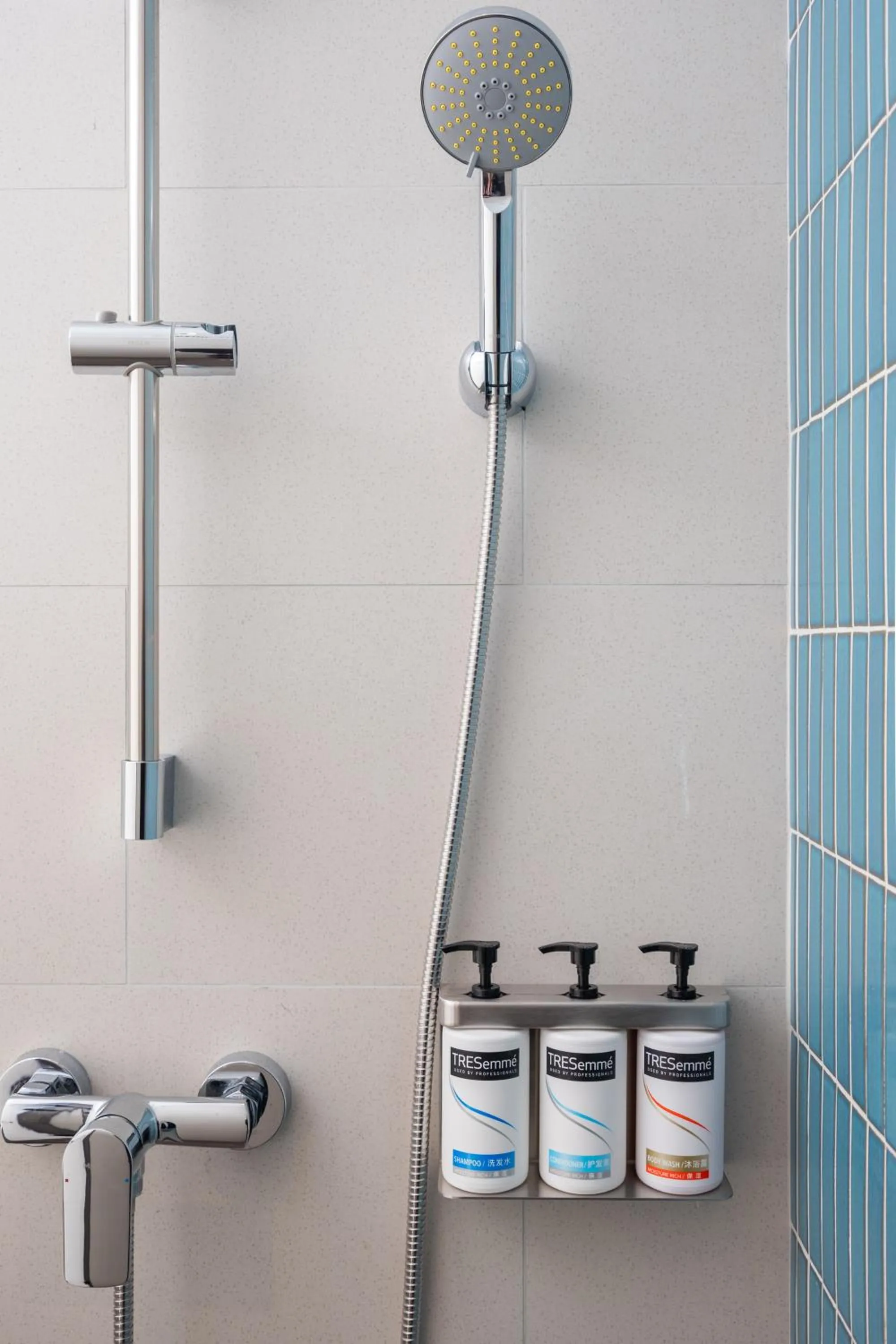 Toilet in Holiday Inn Express Shenzhen Futian Center by IHG