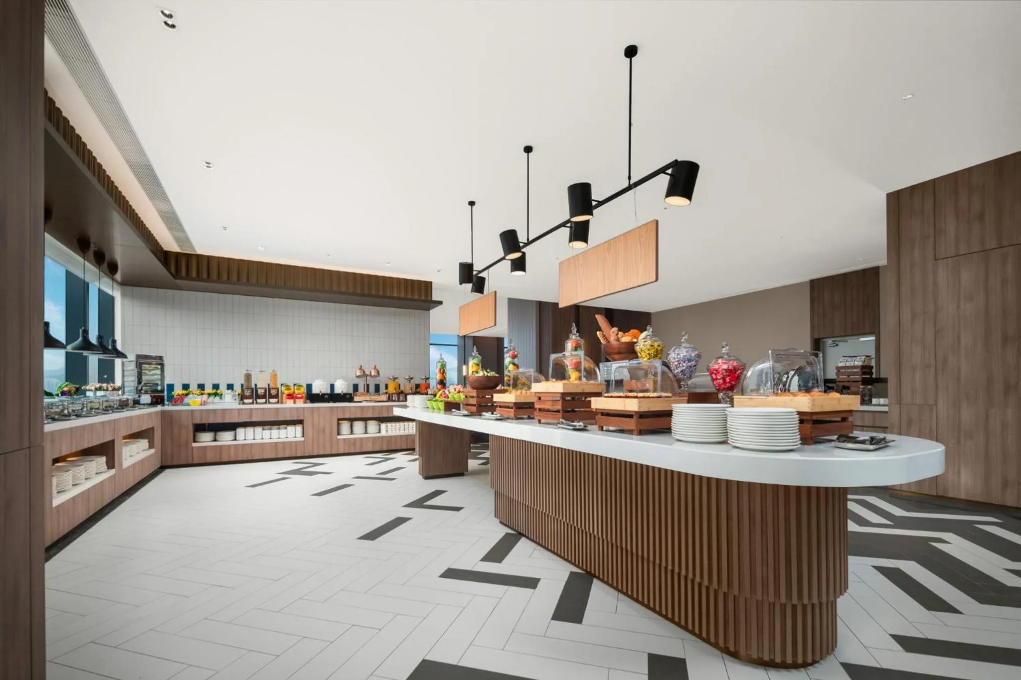 Restaurant/places to eat in Holiday Inn Express Shenzhen Futian Center by IHG