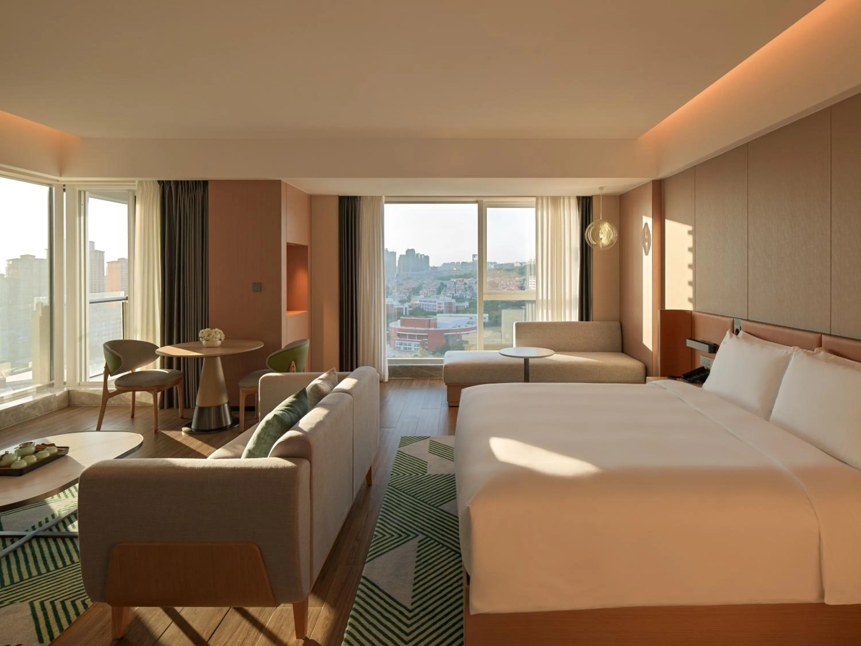 Photo of the whole room, Bed in Holiday Inn Quanzhou Donghai by IHG