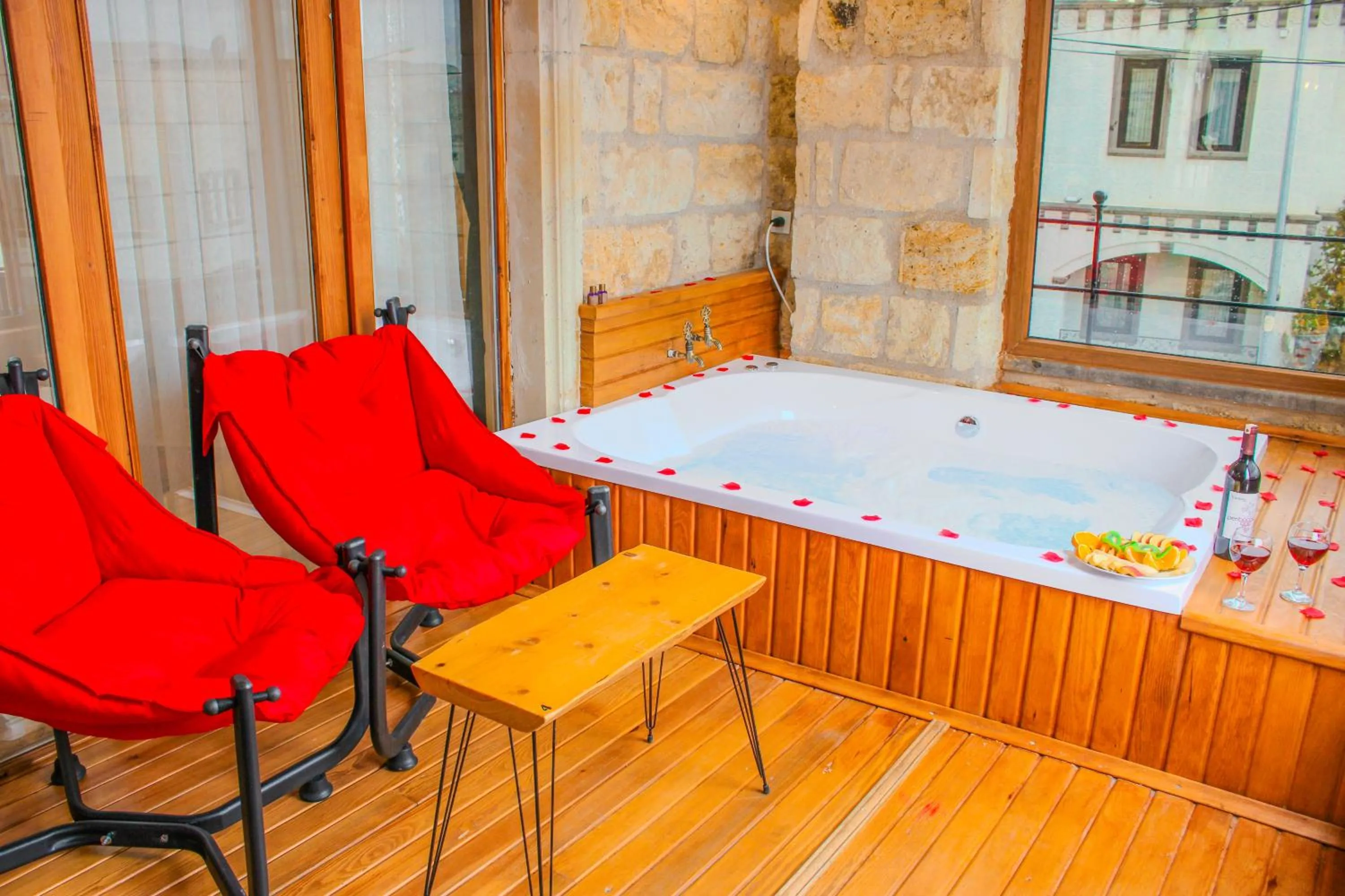 Hot Tub in Tantan Cappadocia House