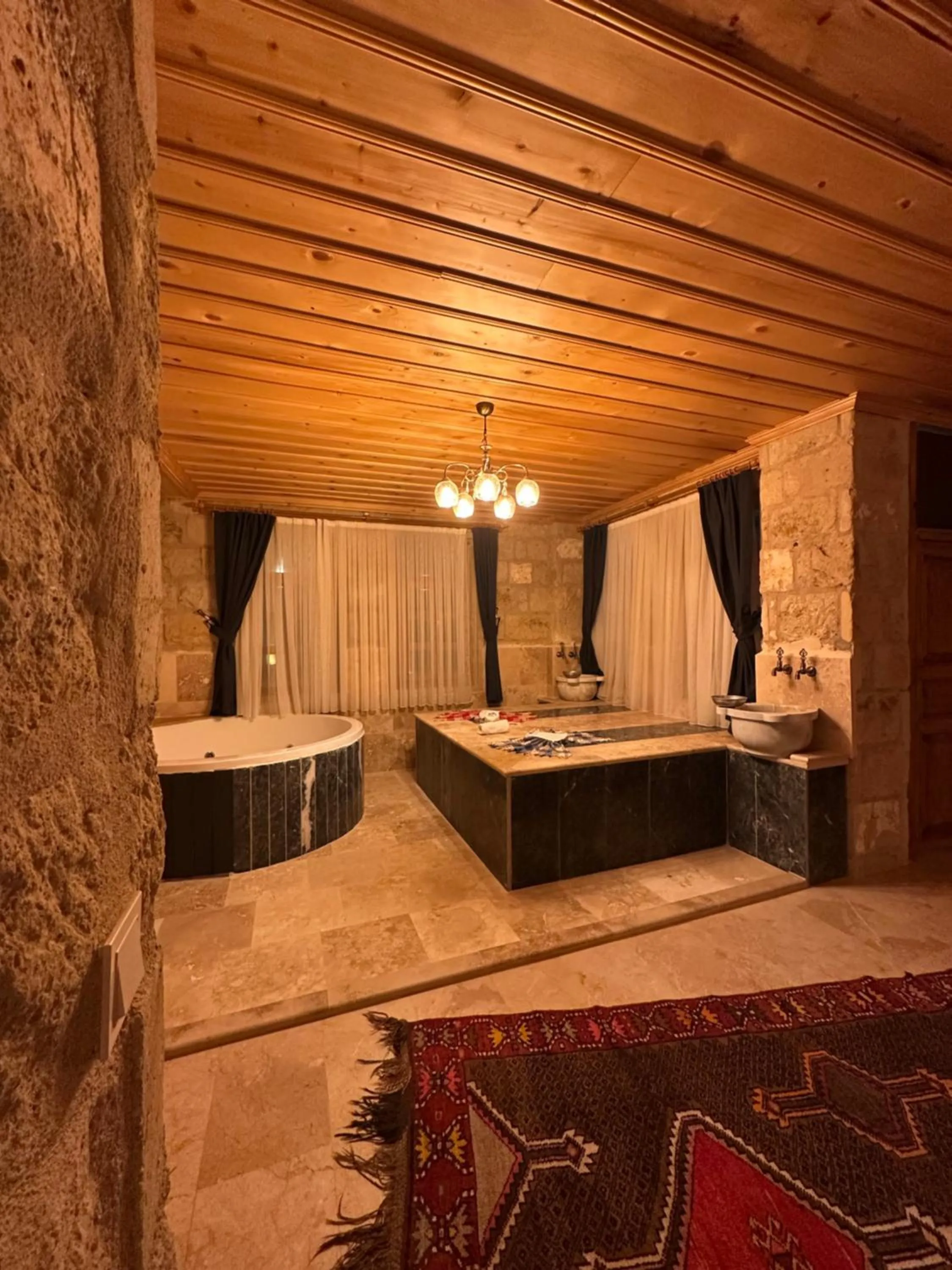Hot Tub in Tantan Cappadocia House
