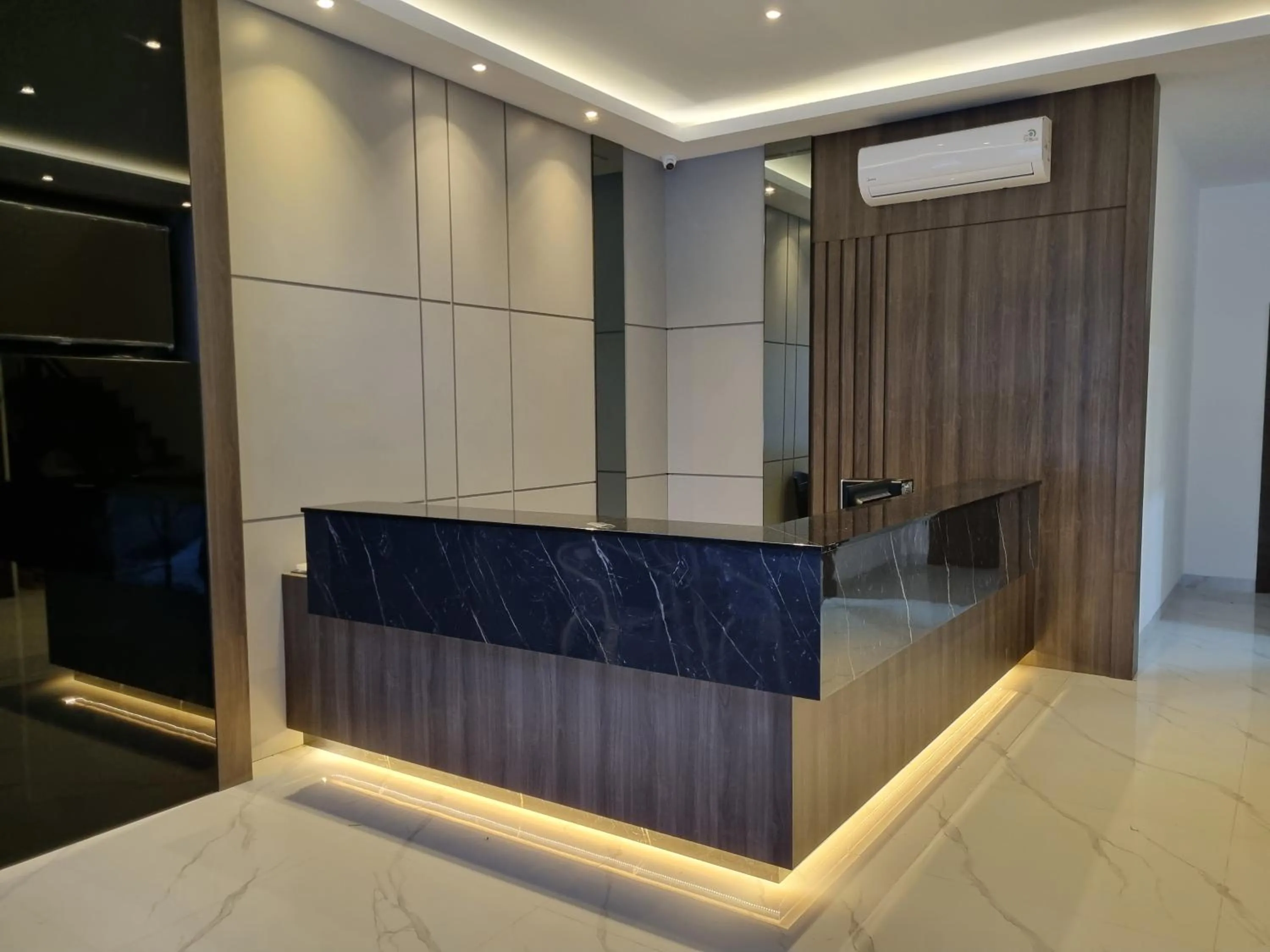 Lobby or reception in Vivotel Hotel