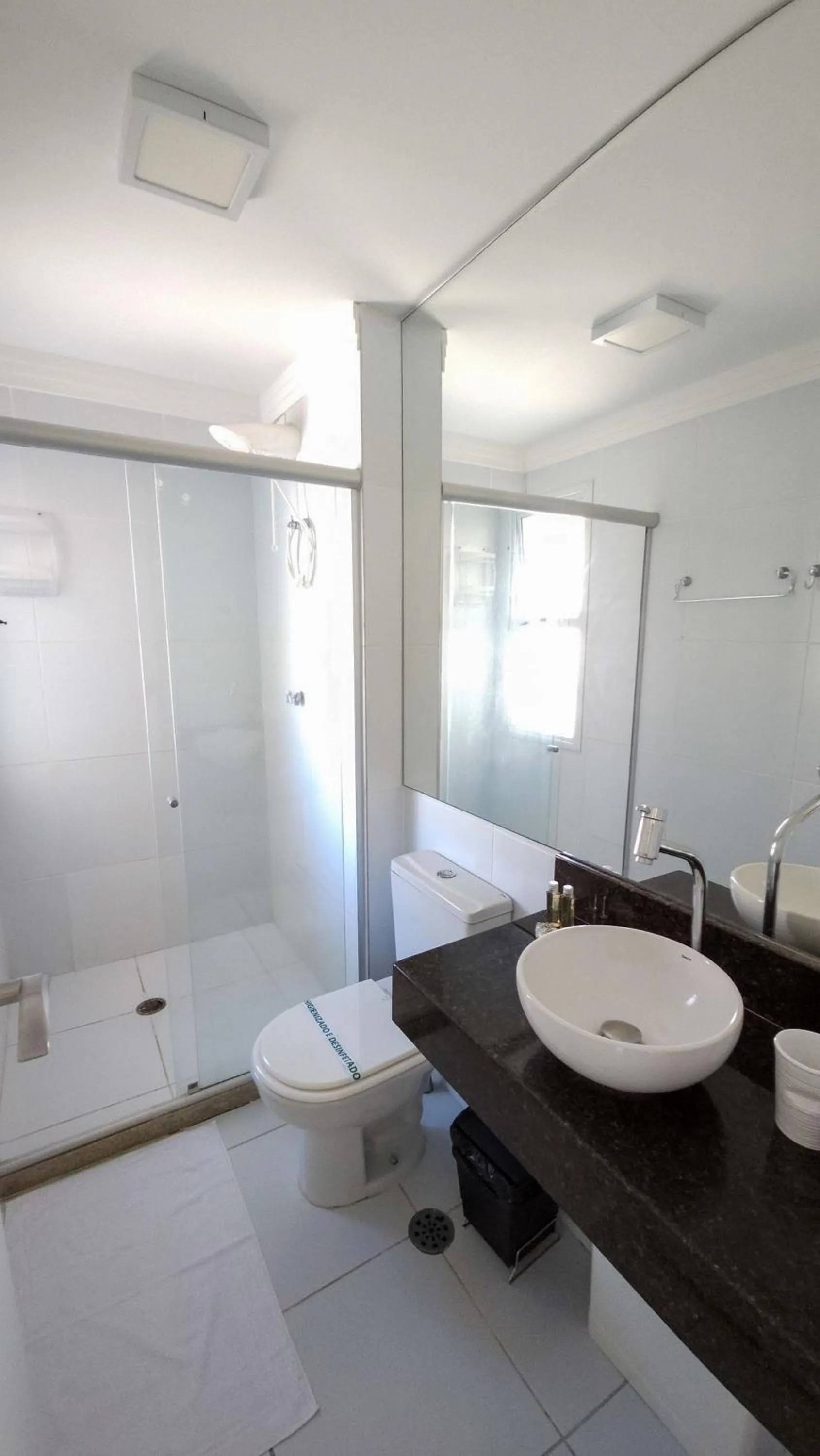 Toilet in Condomínio de Luxo a Beira Mar!