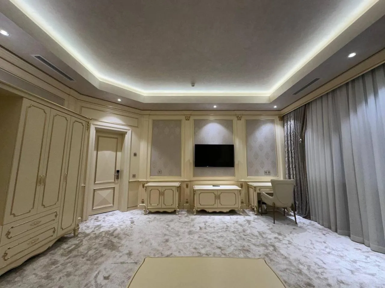 TV and multimedia in FRANKFORT Expo Hotel