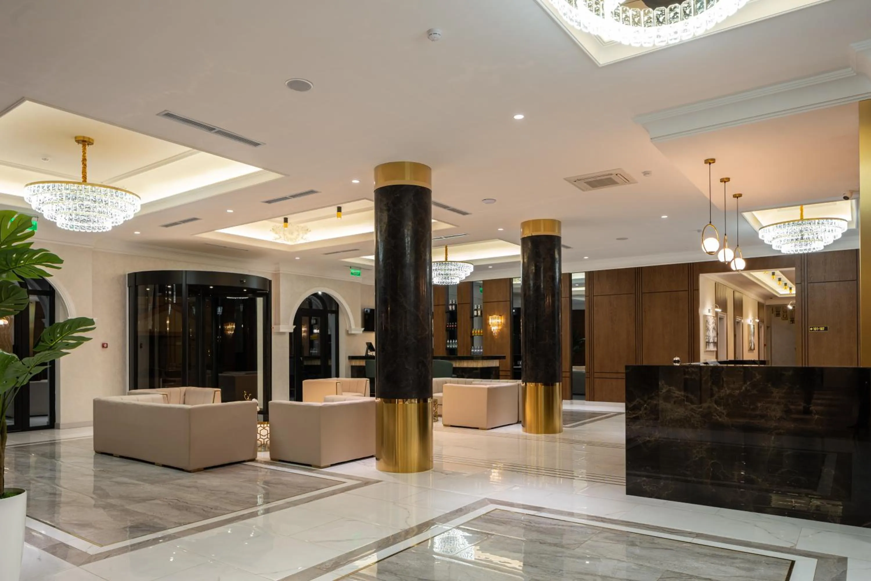 Lobby or reception in FRANKFORT Expo Hotel