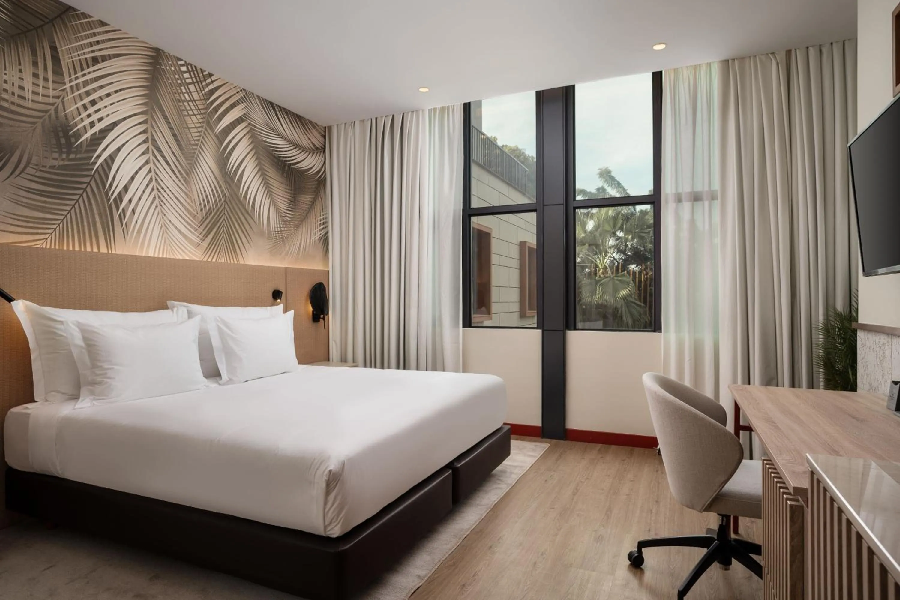 Photo of the whole room, Bed in Protea Hotel by Marriott Luanda