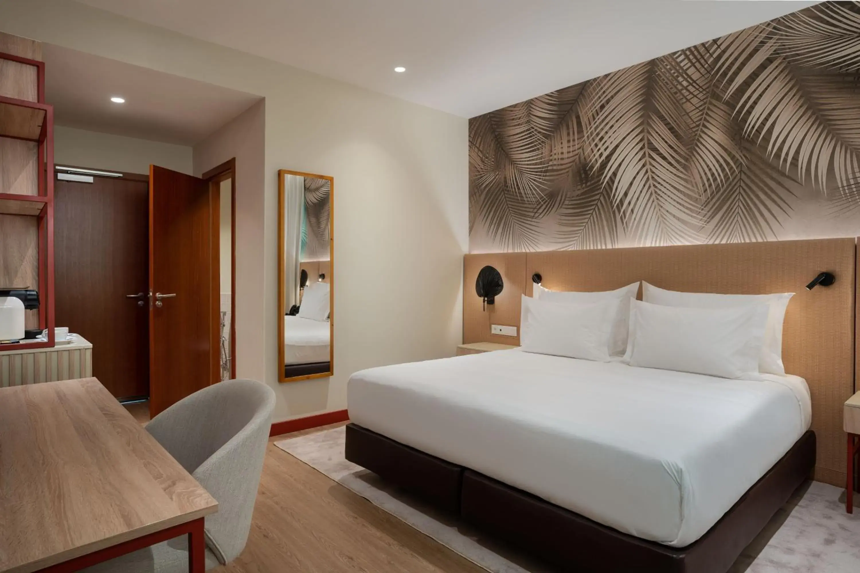 Standard Queen Room with Partial City View in Protea Hotel by Marriott Luanda Standard Queen Room with Partial City View in Protea Hotel by Marriott Luanda