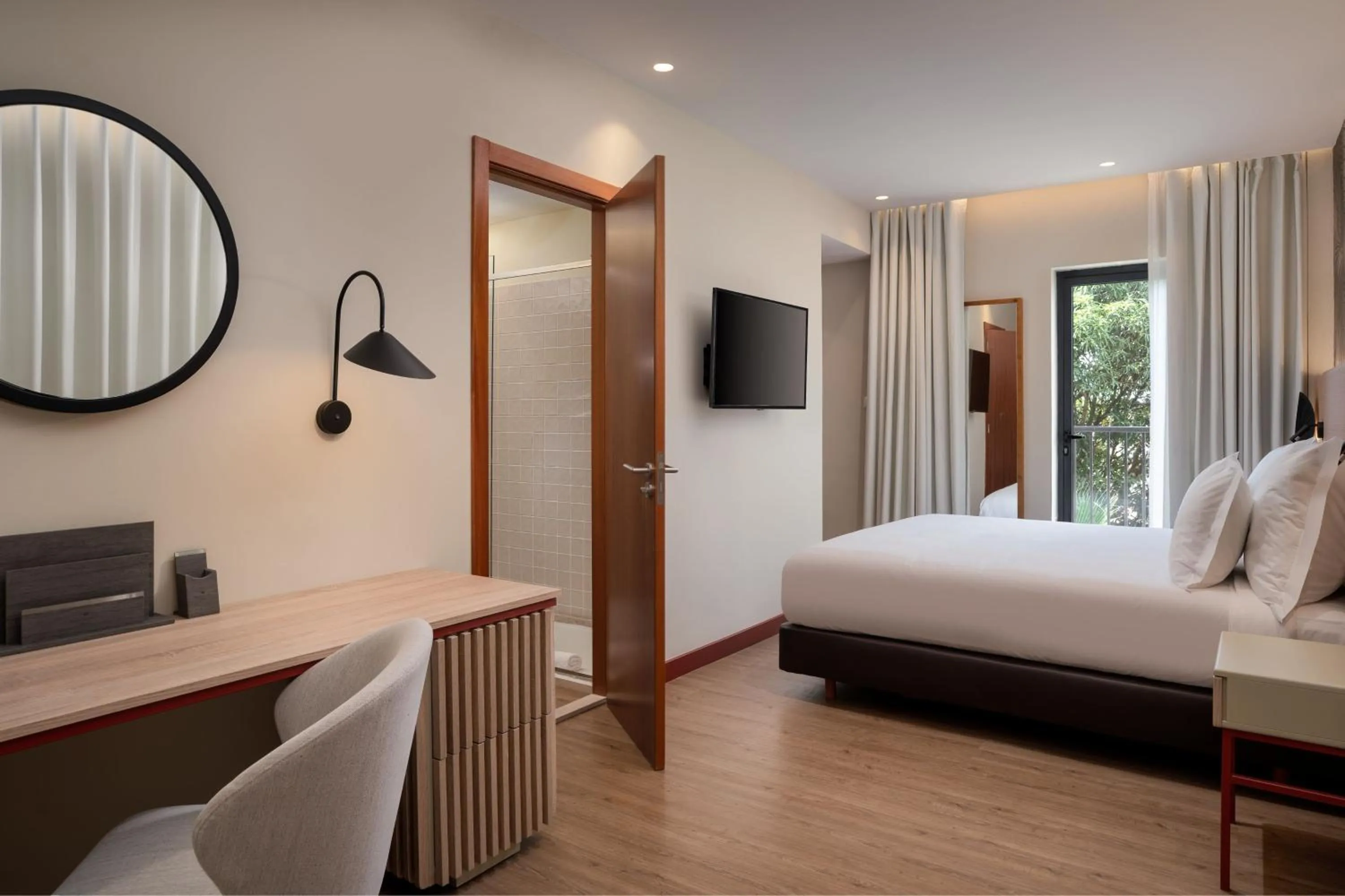 Bedroom, Bed in Protea Hotel by Marriott Luanda