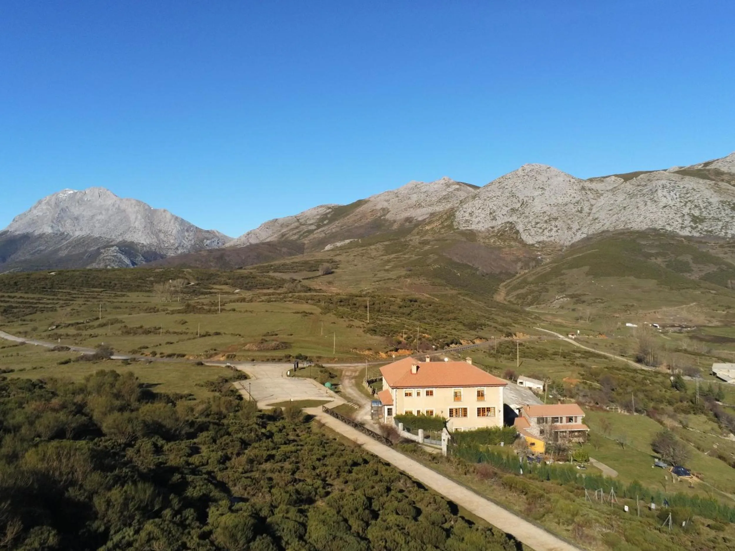 Property building in Hotel Pico Espiguete