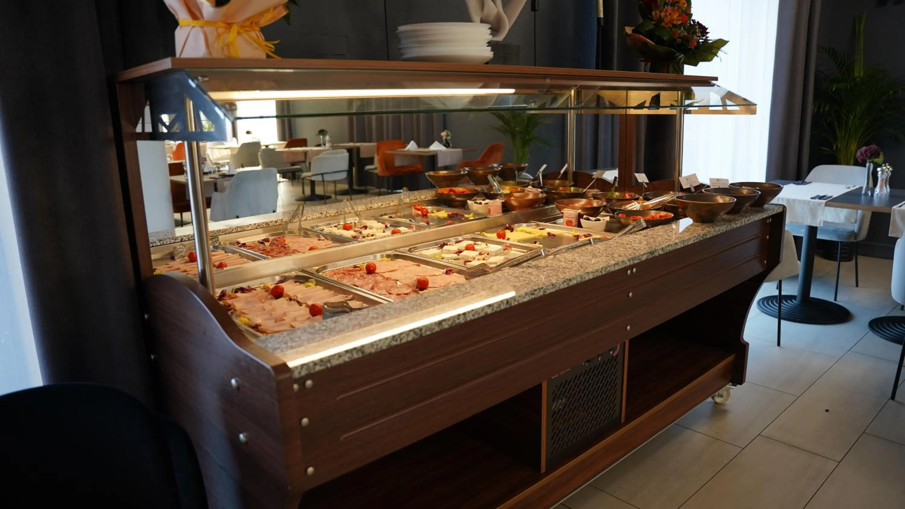 Buffet breakfast in Hotel Sorin MIHAI