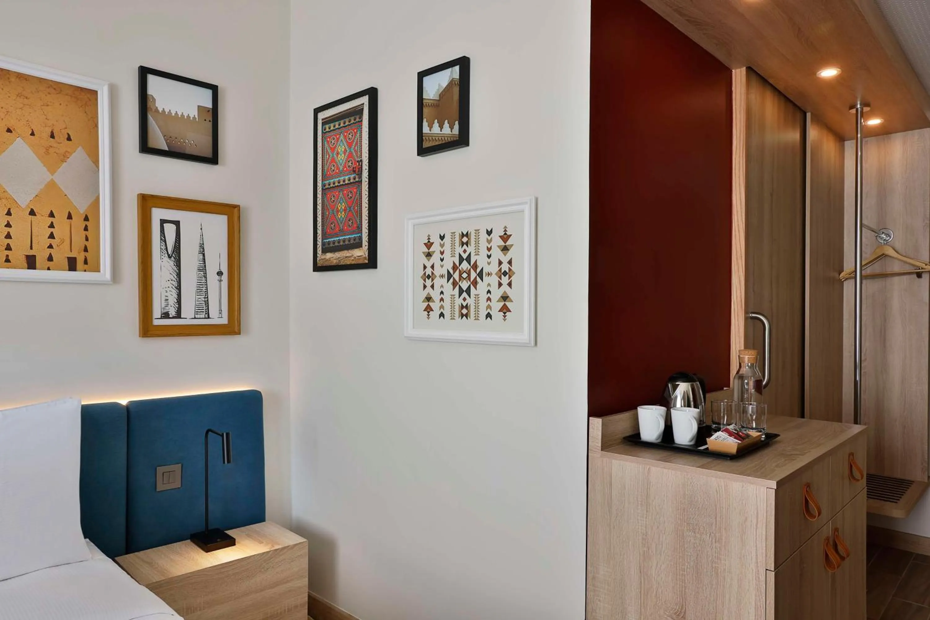 Photo of the whole room in Hampton by Hilton Sharma NEOM Community 1