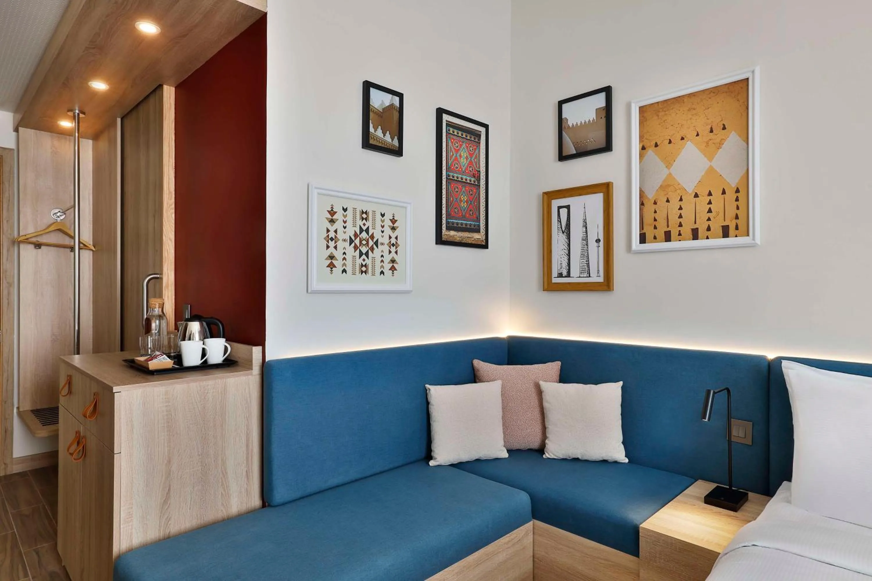 Living room in Hampton by Hilton Sharma NEOM Community 1