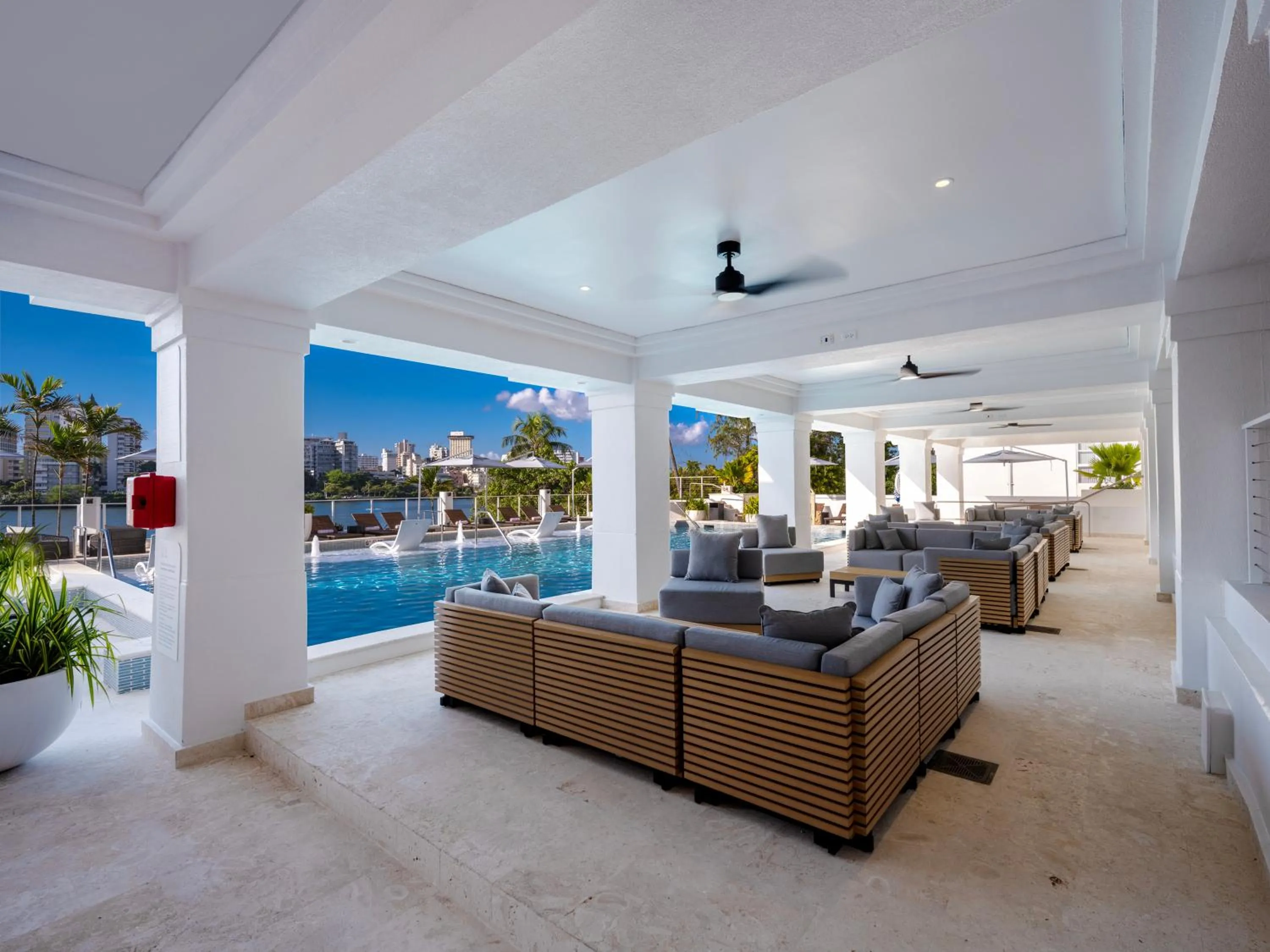 Seating area in Hilton Garden Inn San Juan Condado