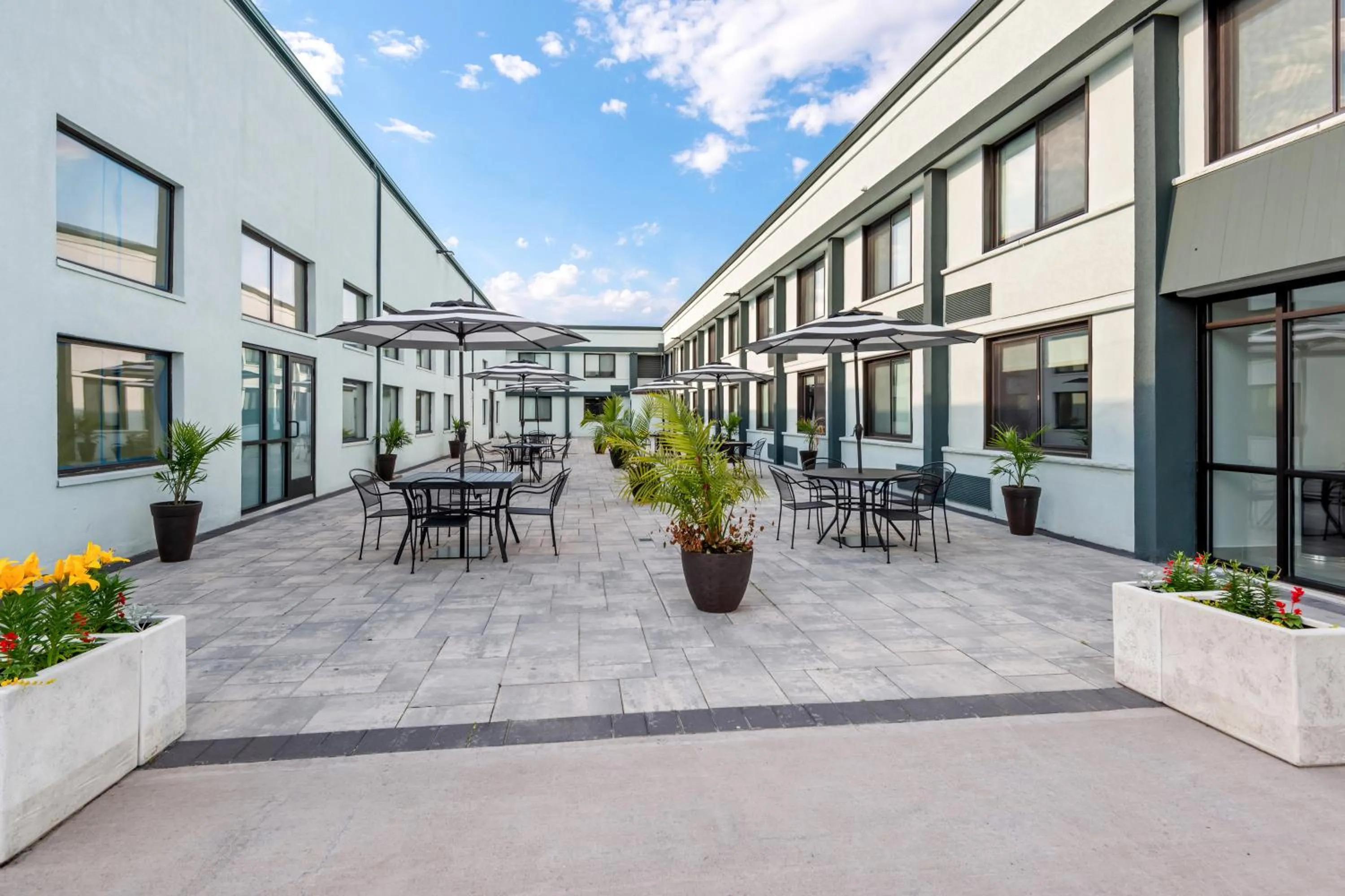Inner courtyard view in Ramada Conference Center by Wyndham Cortland
