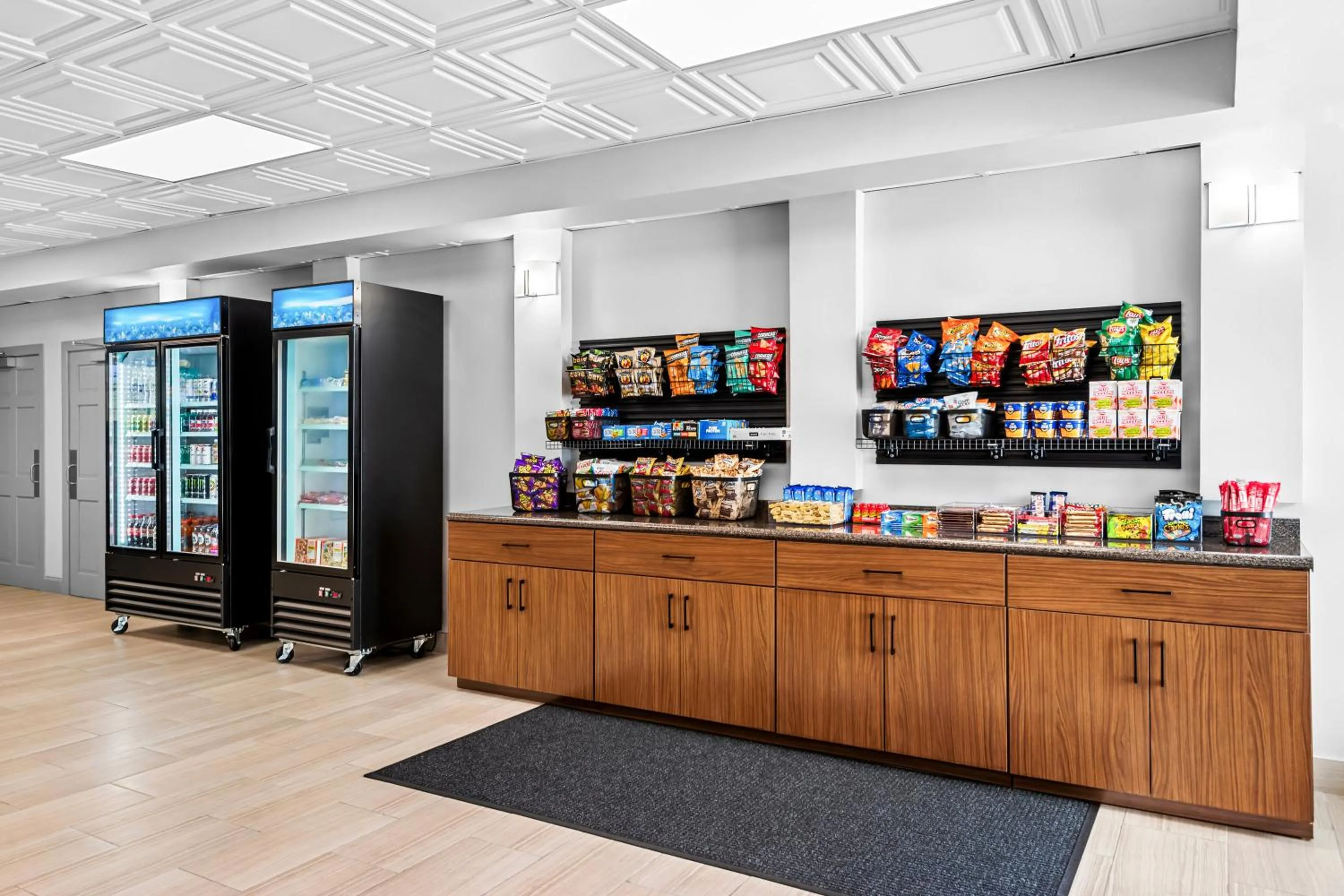 Restaurant/places to eat in Ramada Conference Center by Wyndham Cortland