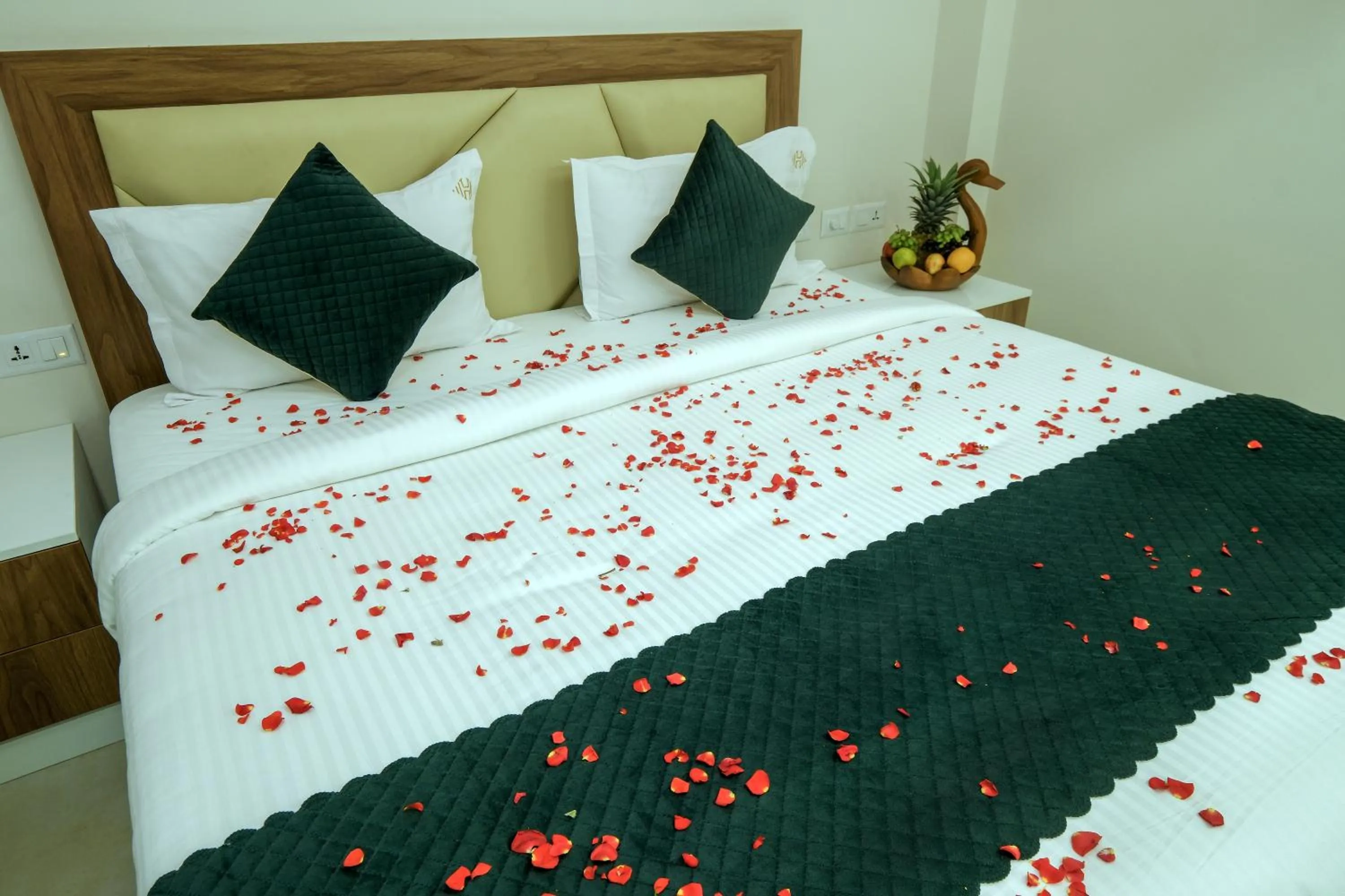 Bed in The Heartland Business Hotel