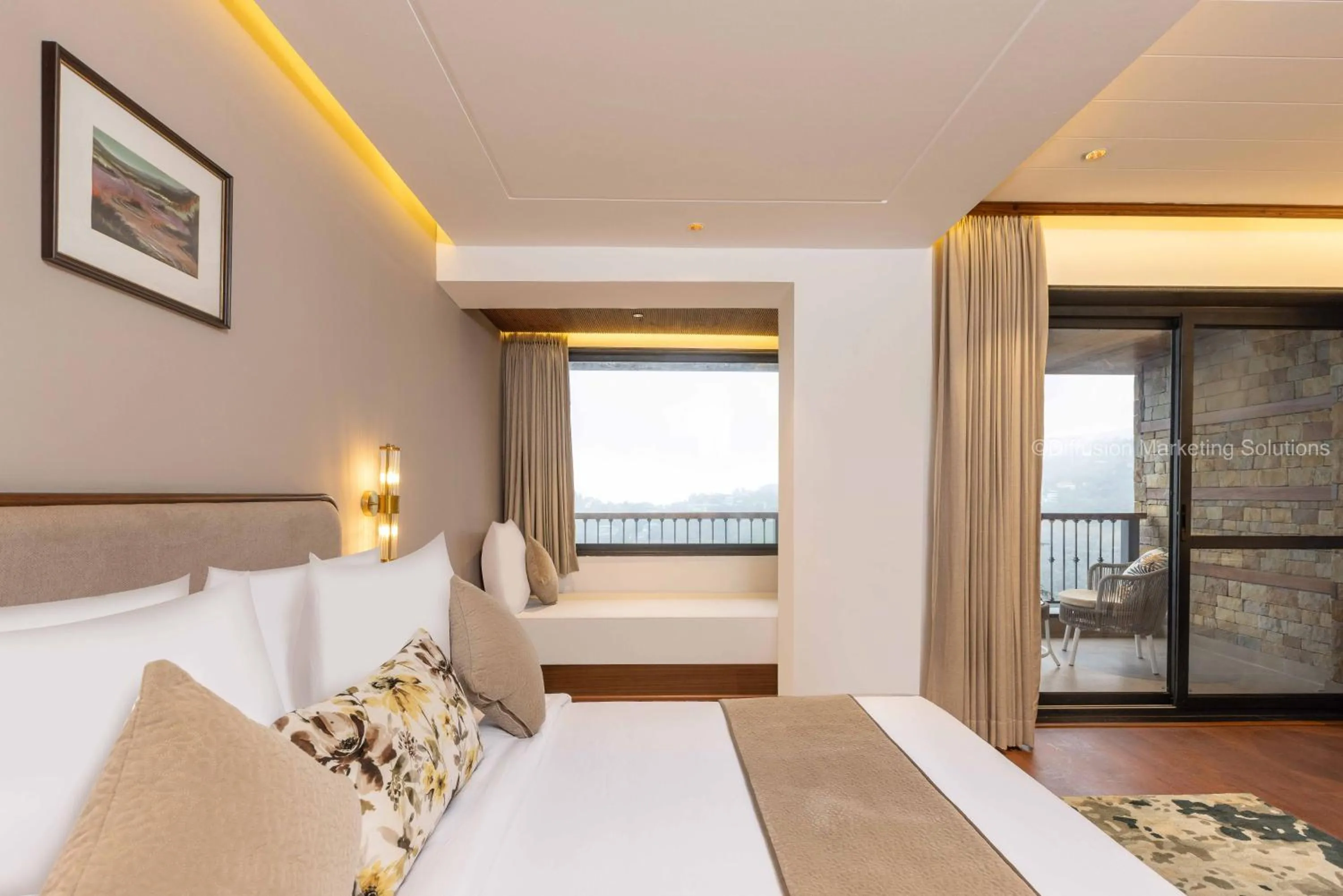 Bed in juSTa Hollow Oak, Mussoorie