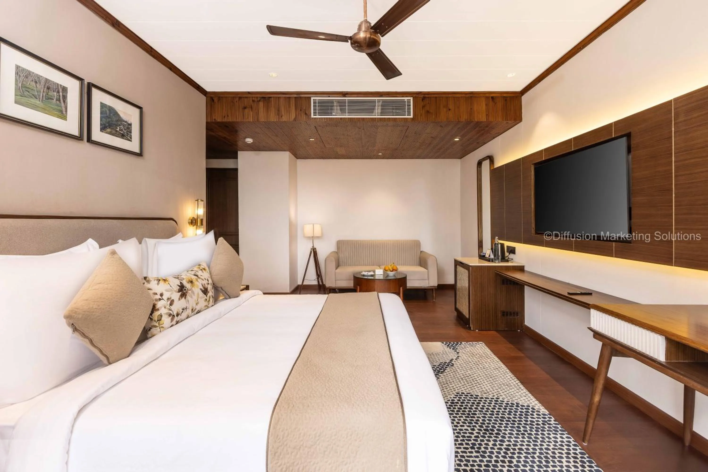 Bed in juSTa Hollow Oak, Mussoorie