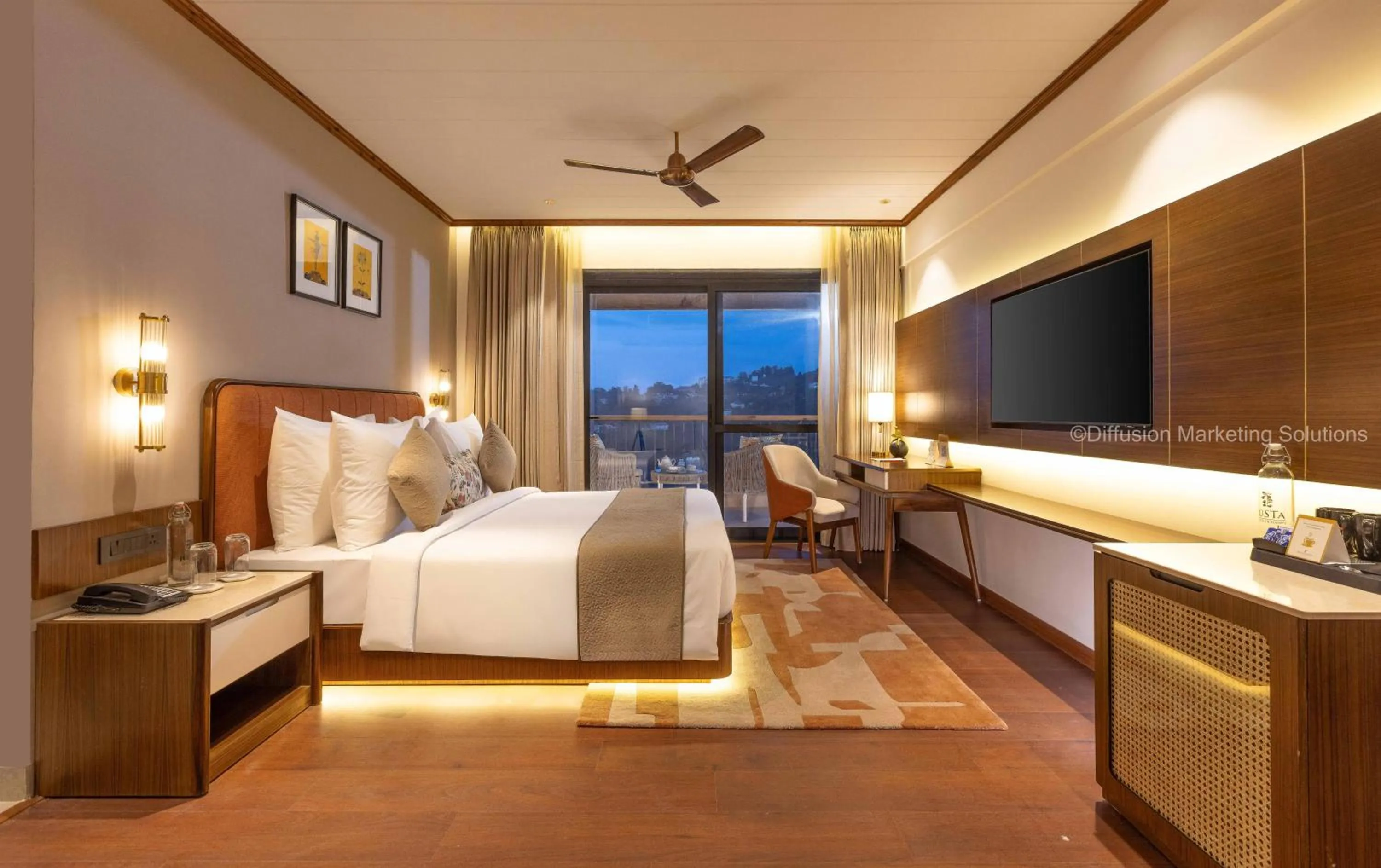 Bed in juSTa Hollow Oak, Mussoorie