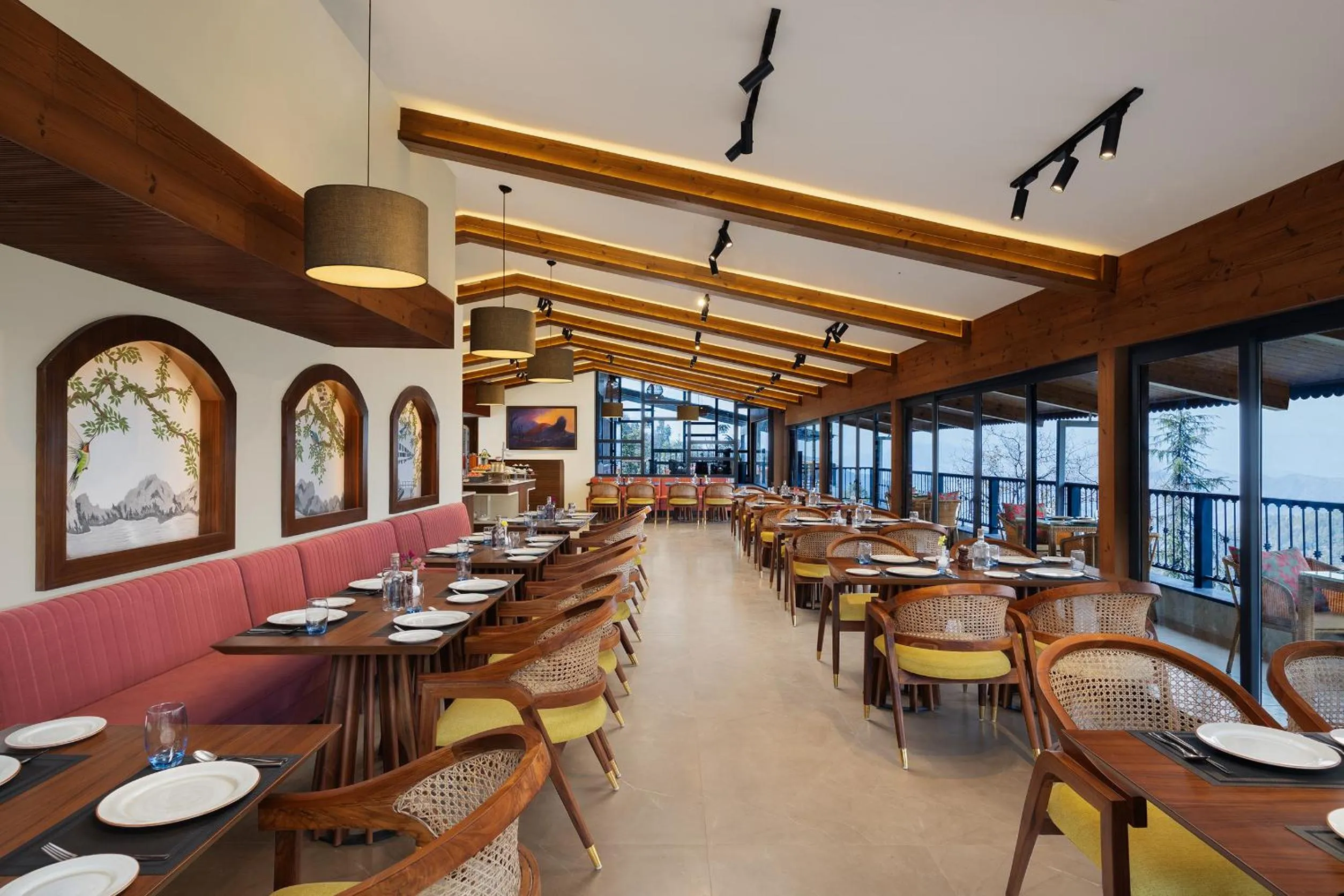 Restaurant/places to eat in juSTa Hollow Oak, Mussoorie