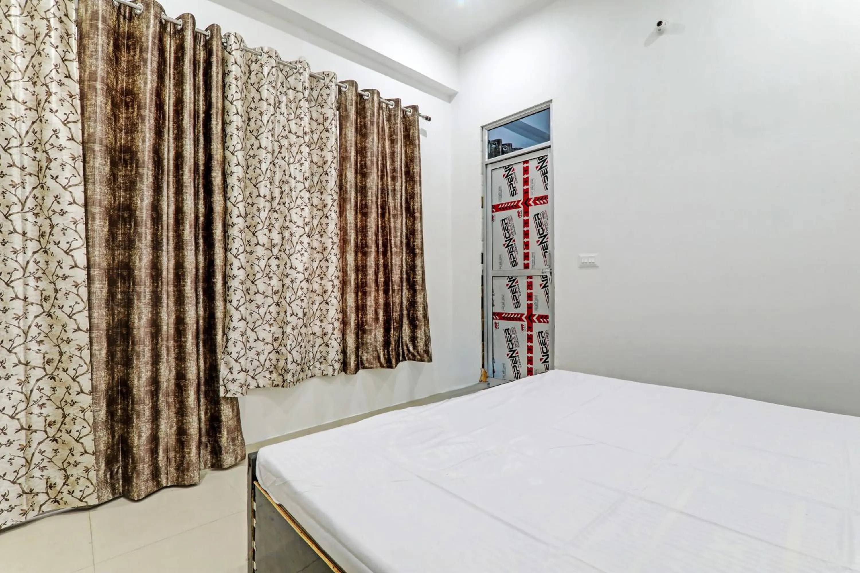 Bedroom in Hotel O Shri Krishna Banquet Hall