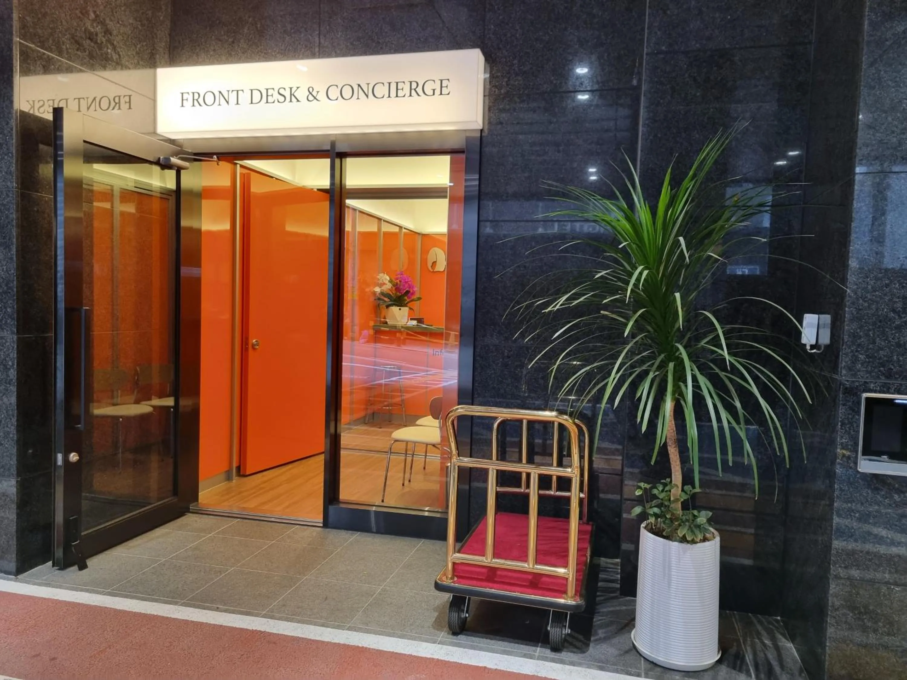 HOTEL THE DESIGNERS LYJ SUITE YEOKSAM