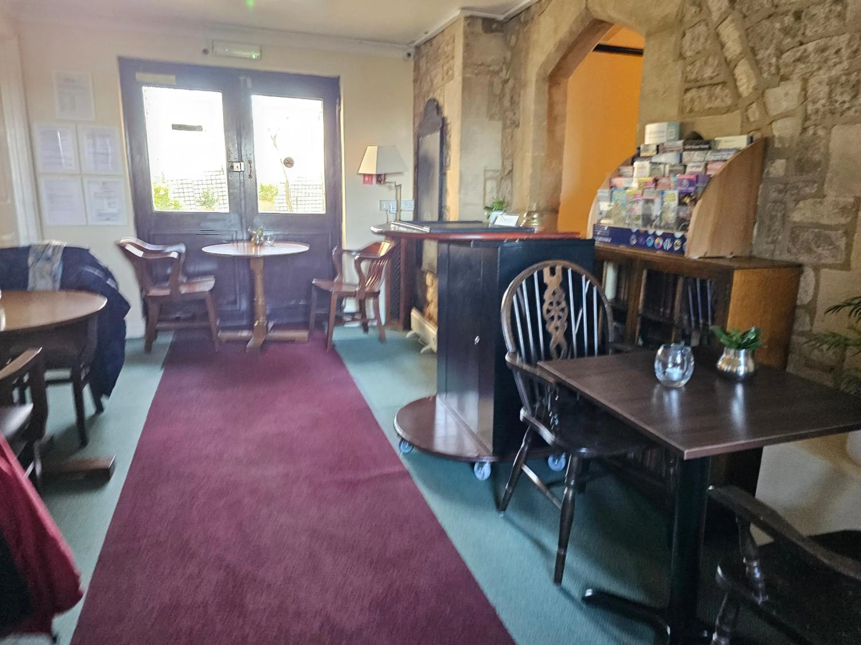 Restaurant/places to eat in Schoolhouse Restaurant and Hotel