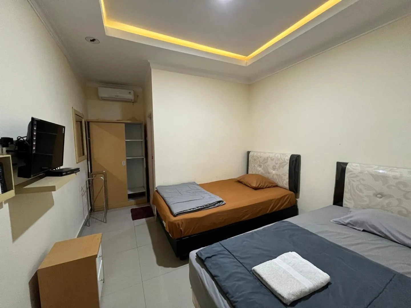 Bedroom, Bed in Omah Belimbing near ABM Malang Mitra RedDoorz