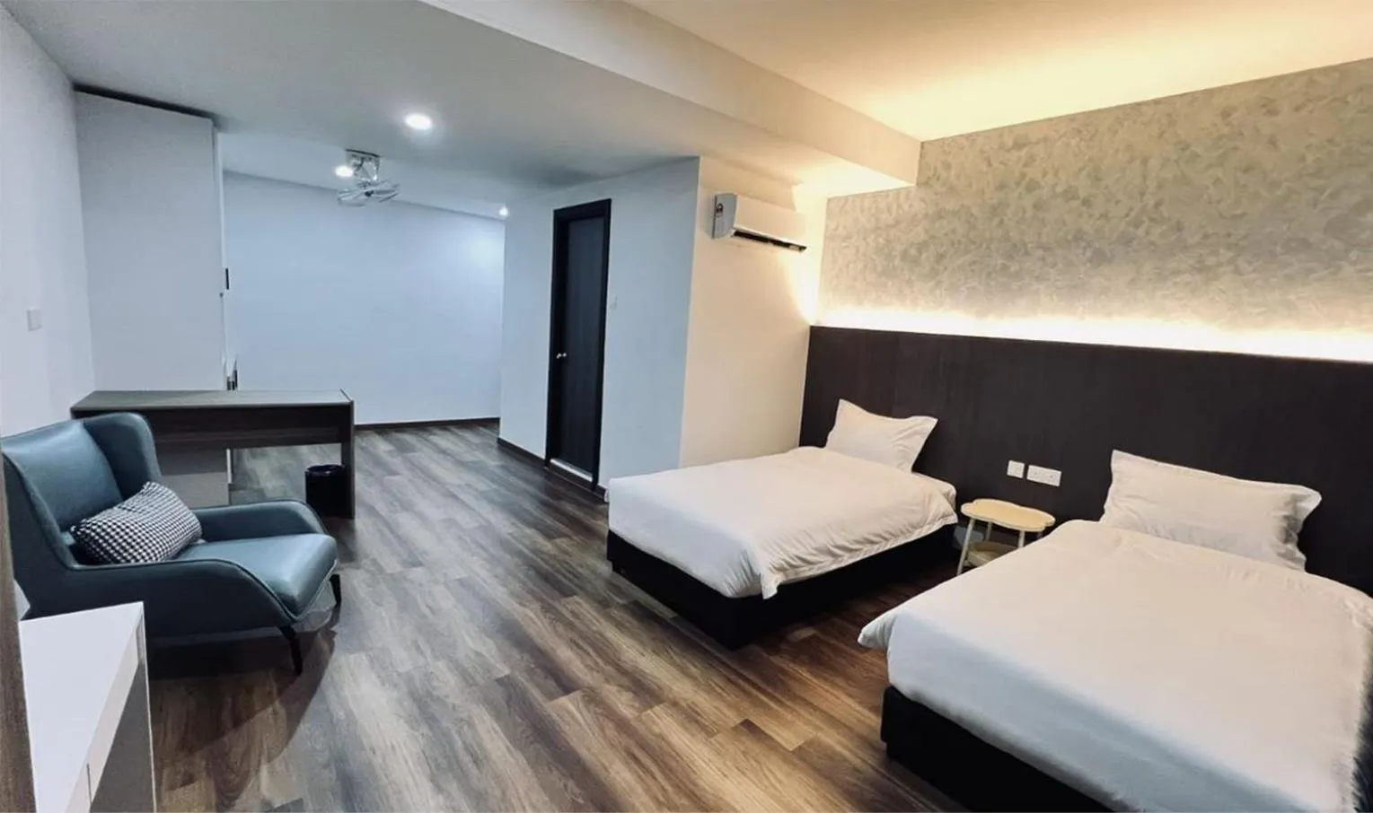 Bed in UniHome Suite