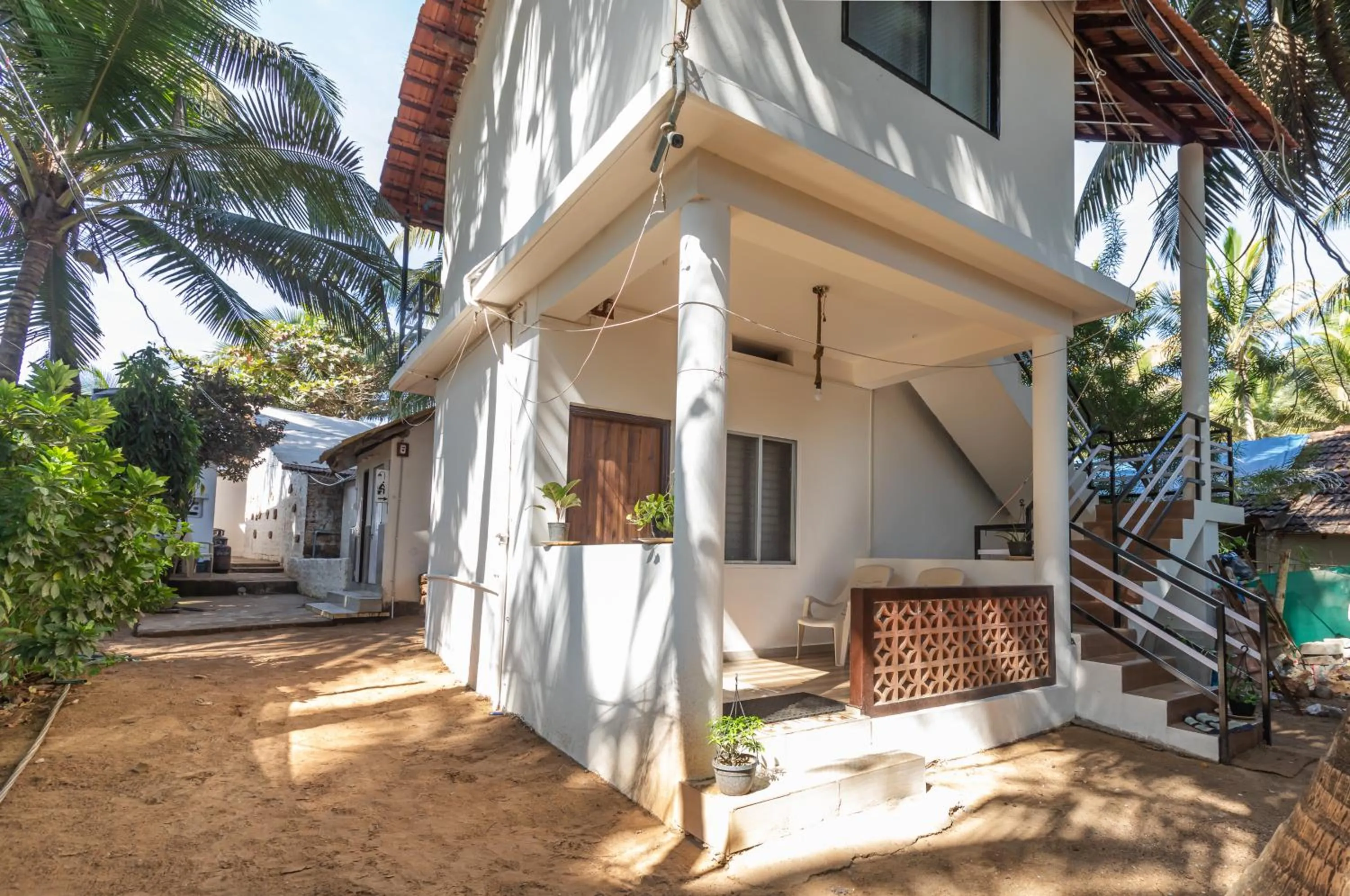 Property building in Sunset Cafe Beach Stay