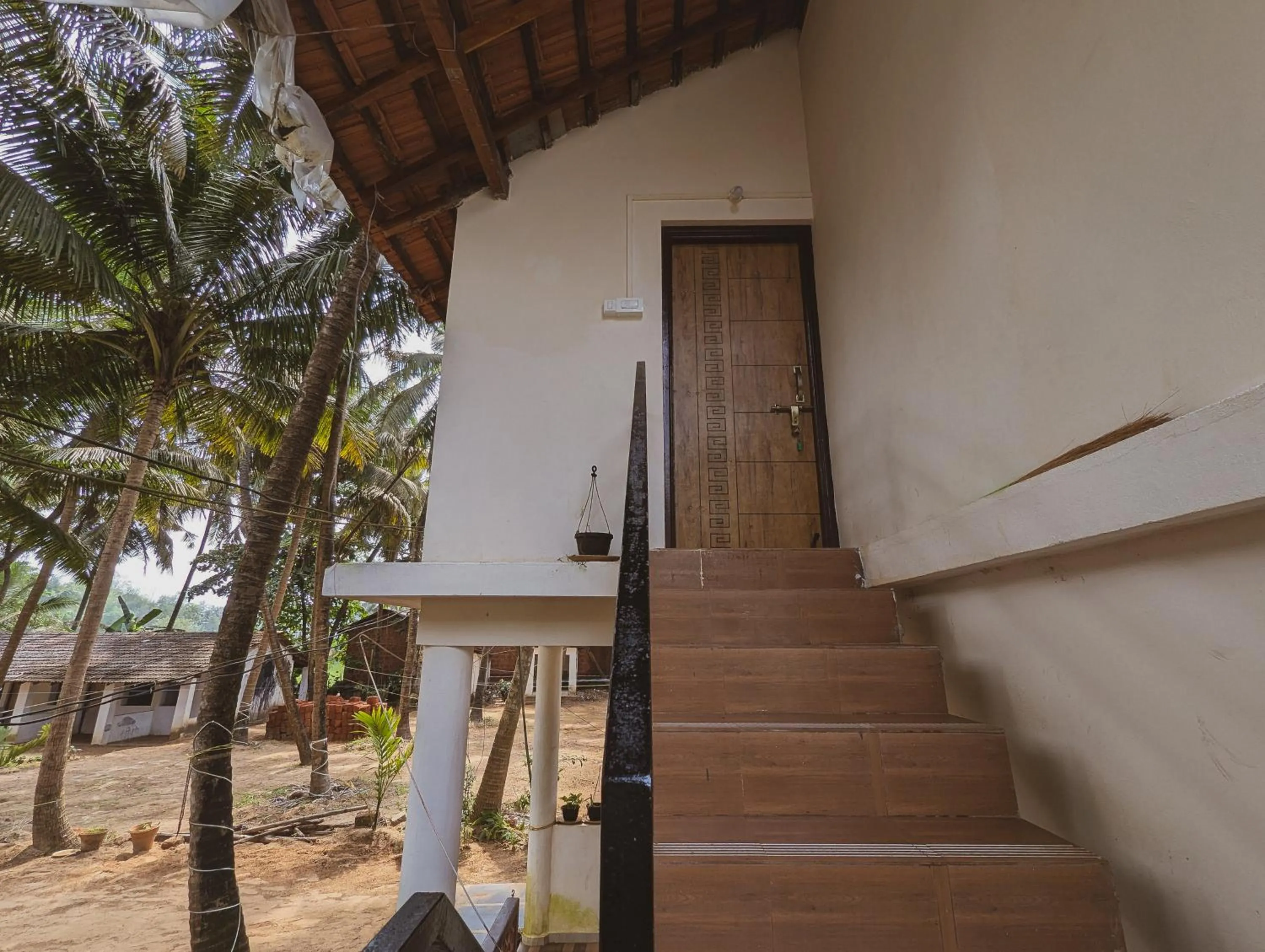 Facade/entrance in Sunset Cafe Beach Stay