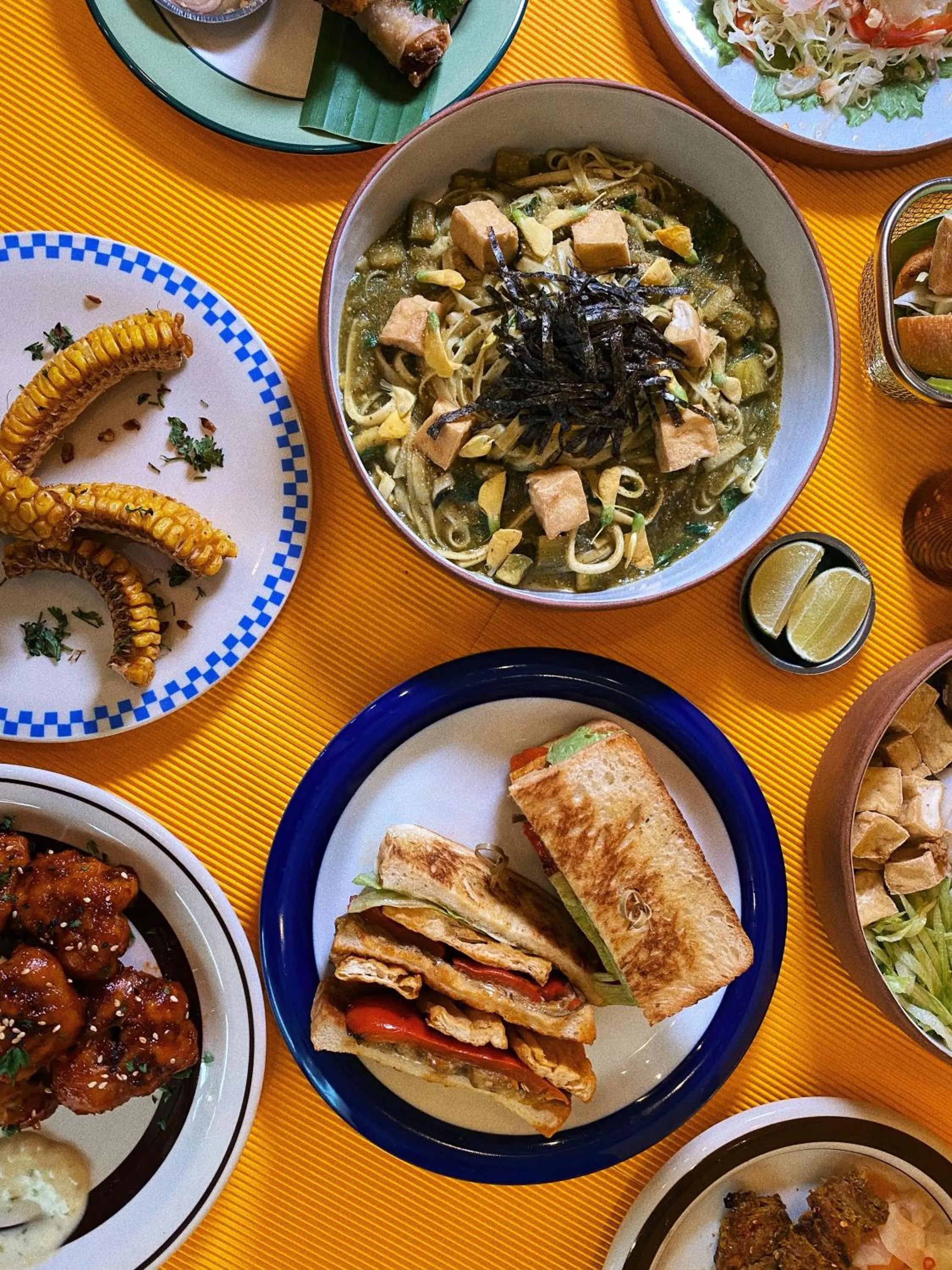 Food and drinks in Sundays Boutique Eco Hotel