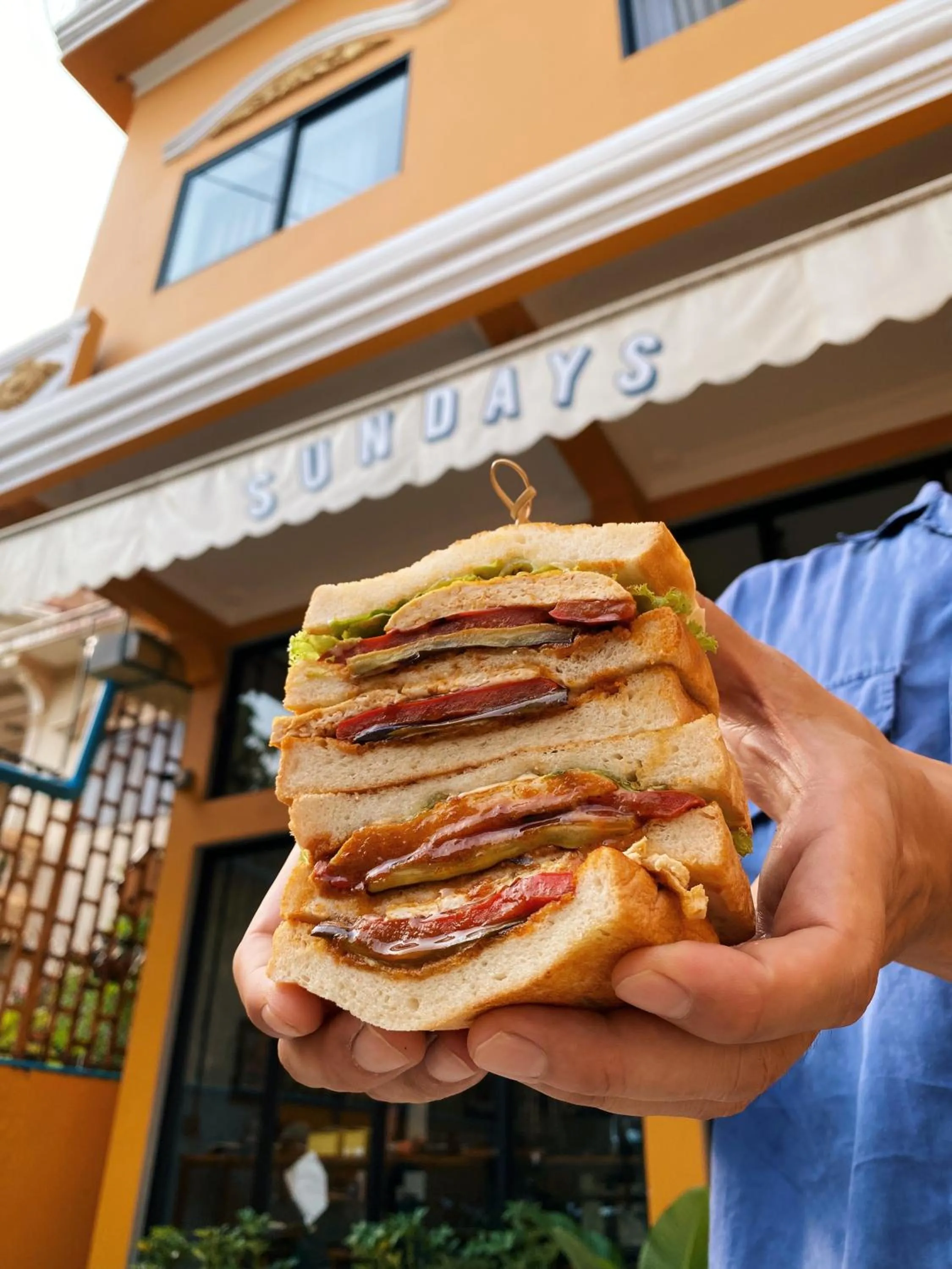 Food and drinks in Sundays Boutique Eco Hotel