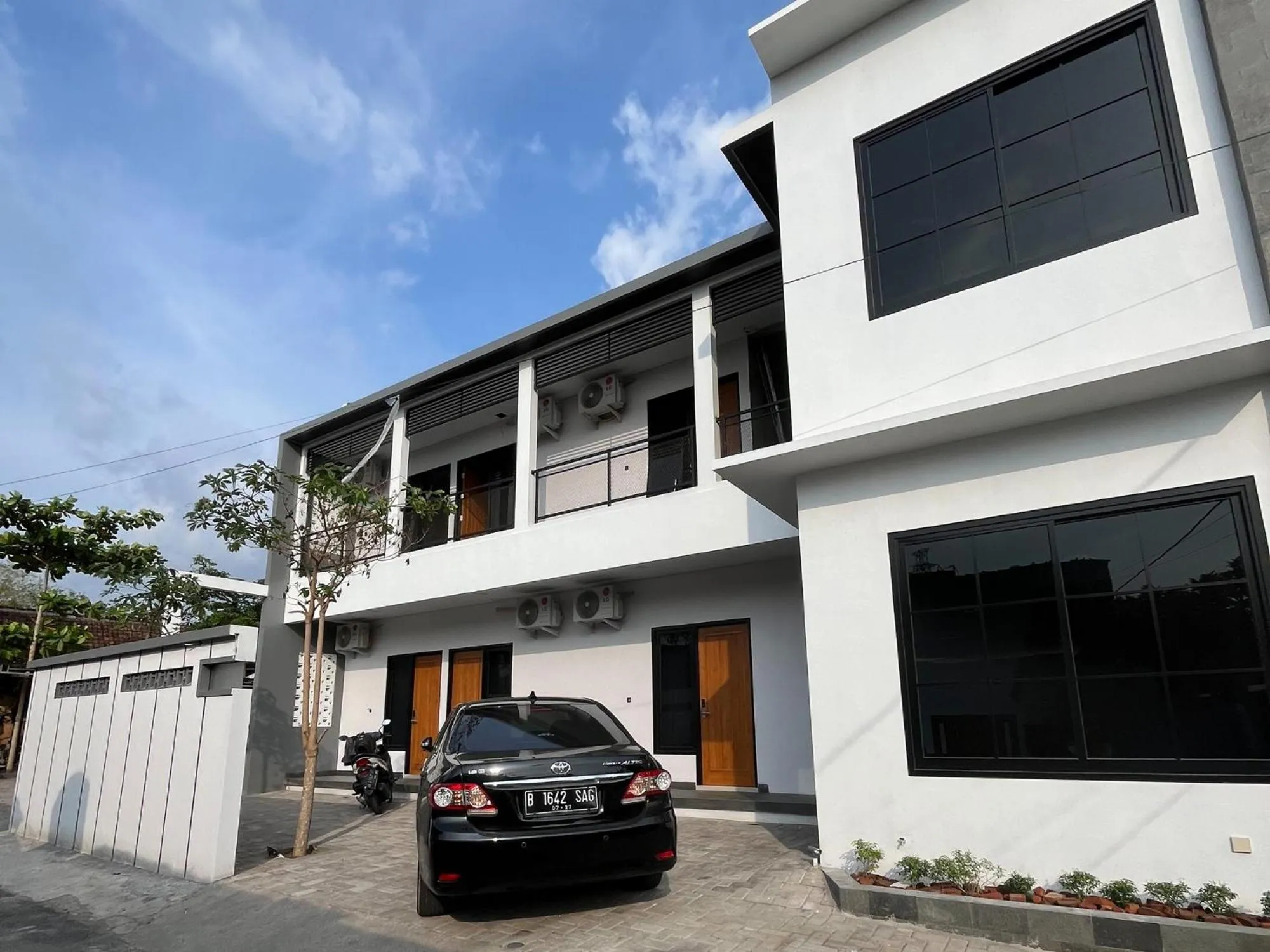 Property building in Kaira Room Guest House Syariah Mitra RedDoorz