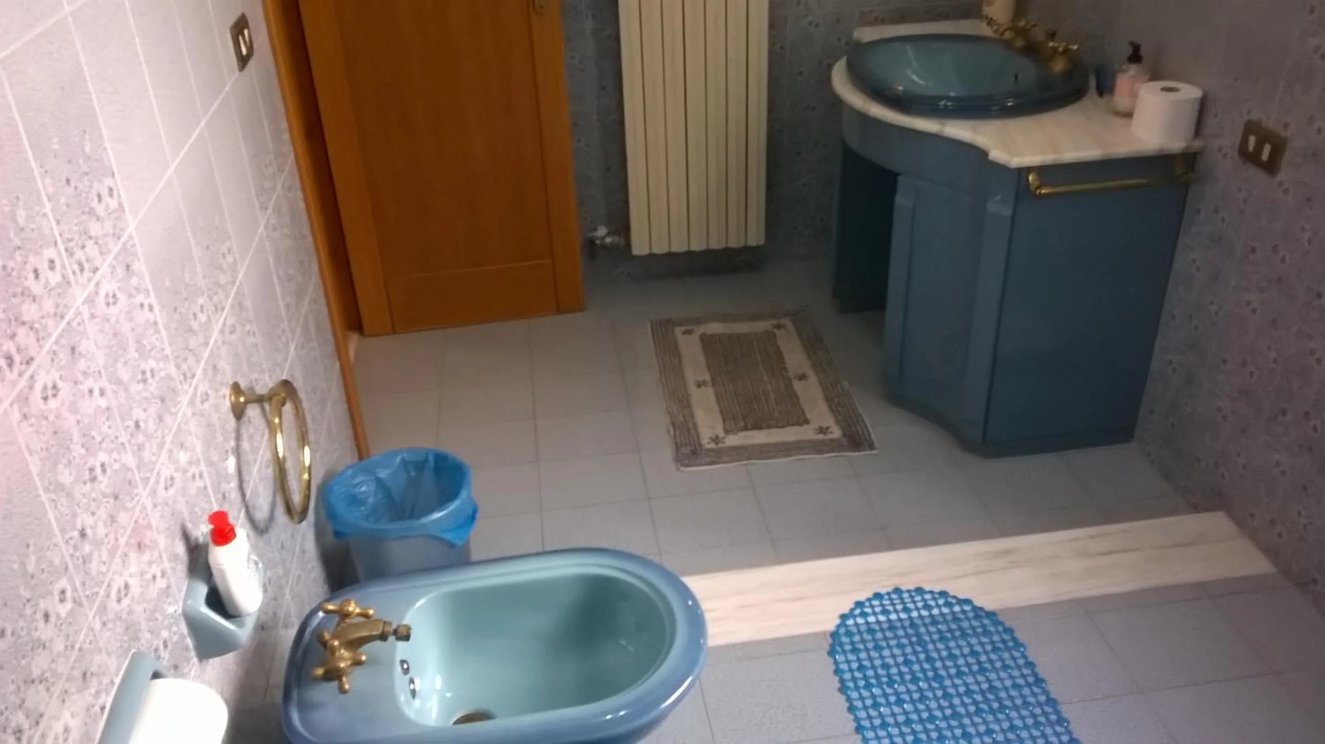 Bathroom in B&BGalatina1 CIS