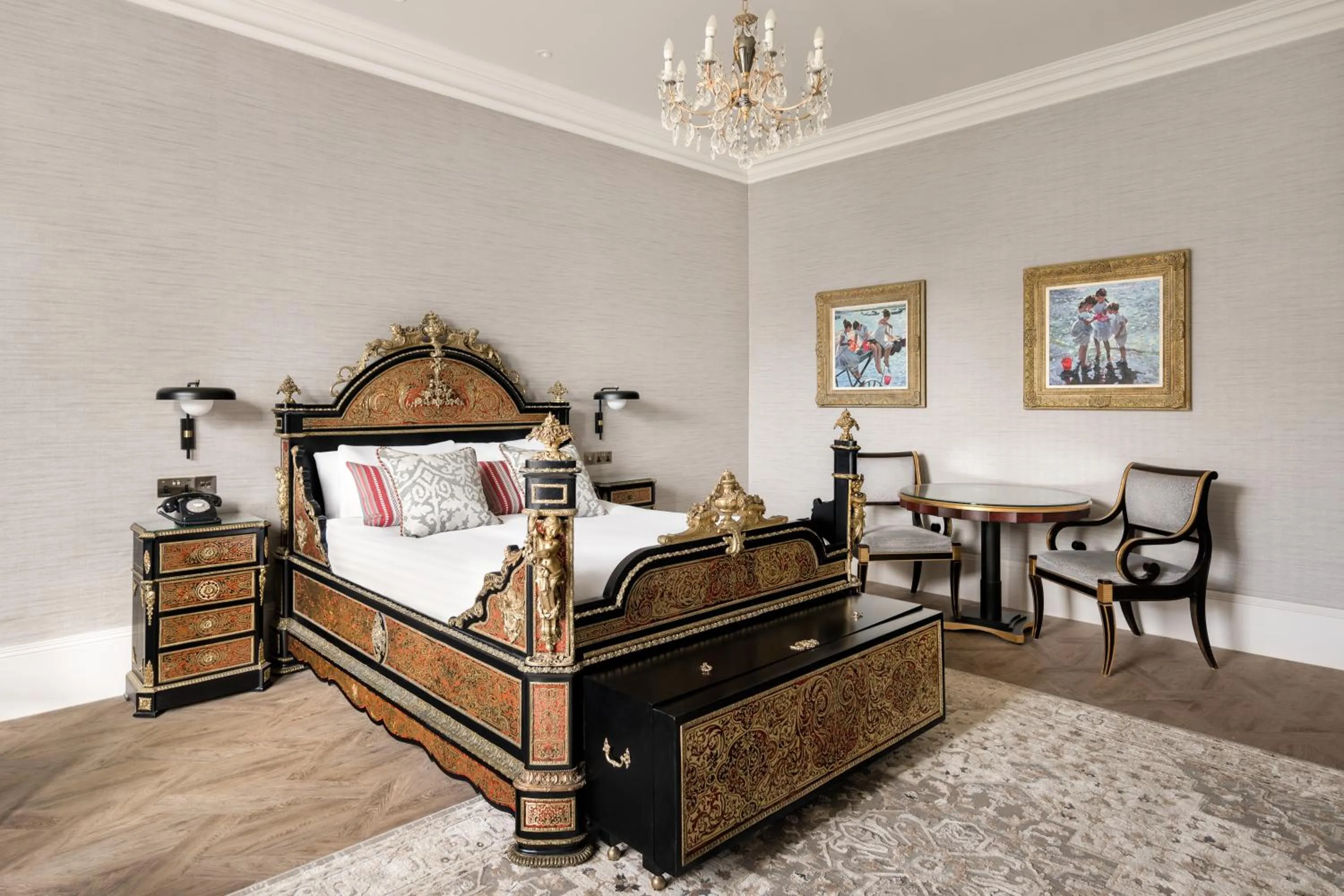 Shower, Bed in voco The Clifton Folkestone by IHG