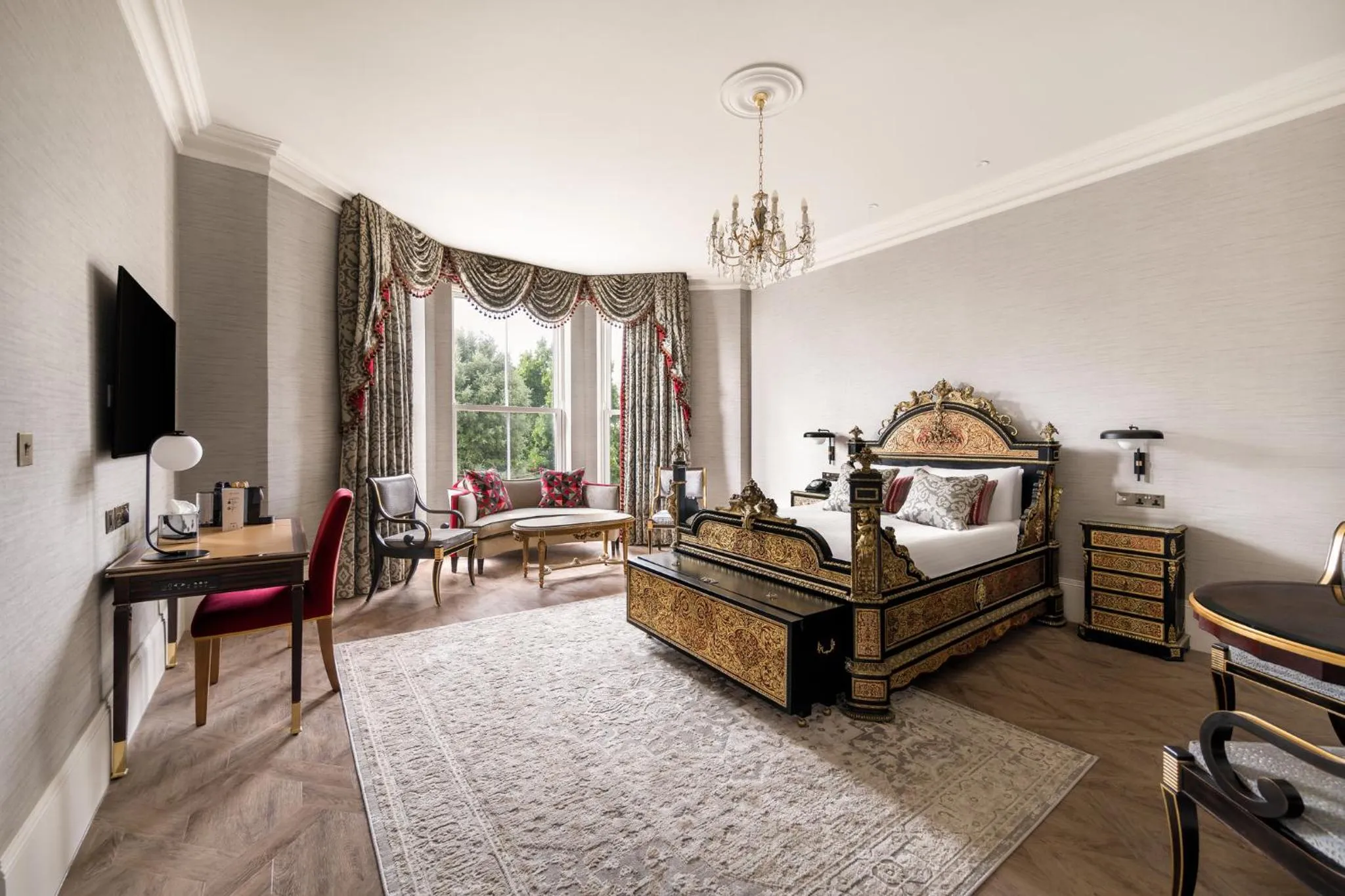 Photo of the whole room, Bed in voco The Clifton Folkestone by IHG