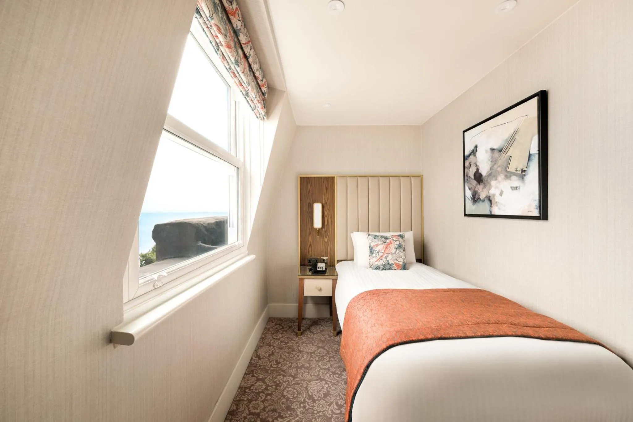Photo of the whole room, Bed in voco The Clifton Folkestone by IHG