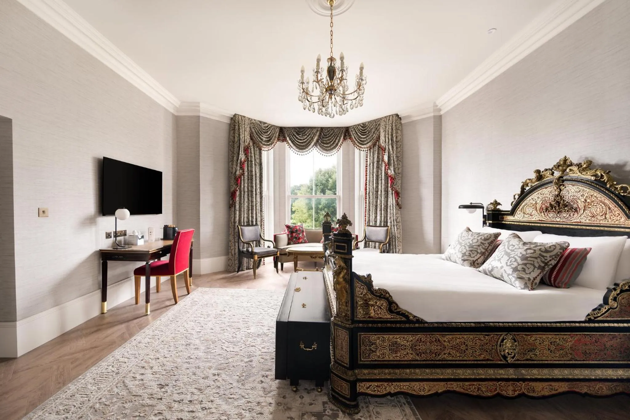 Photo of the whole room, Bed in voco The Clifton Folkestone by IHG