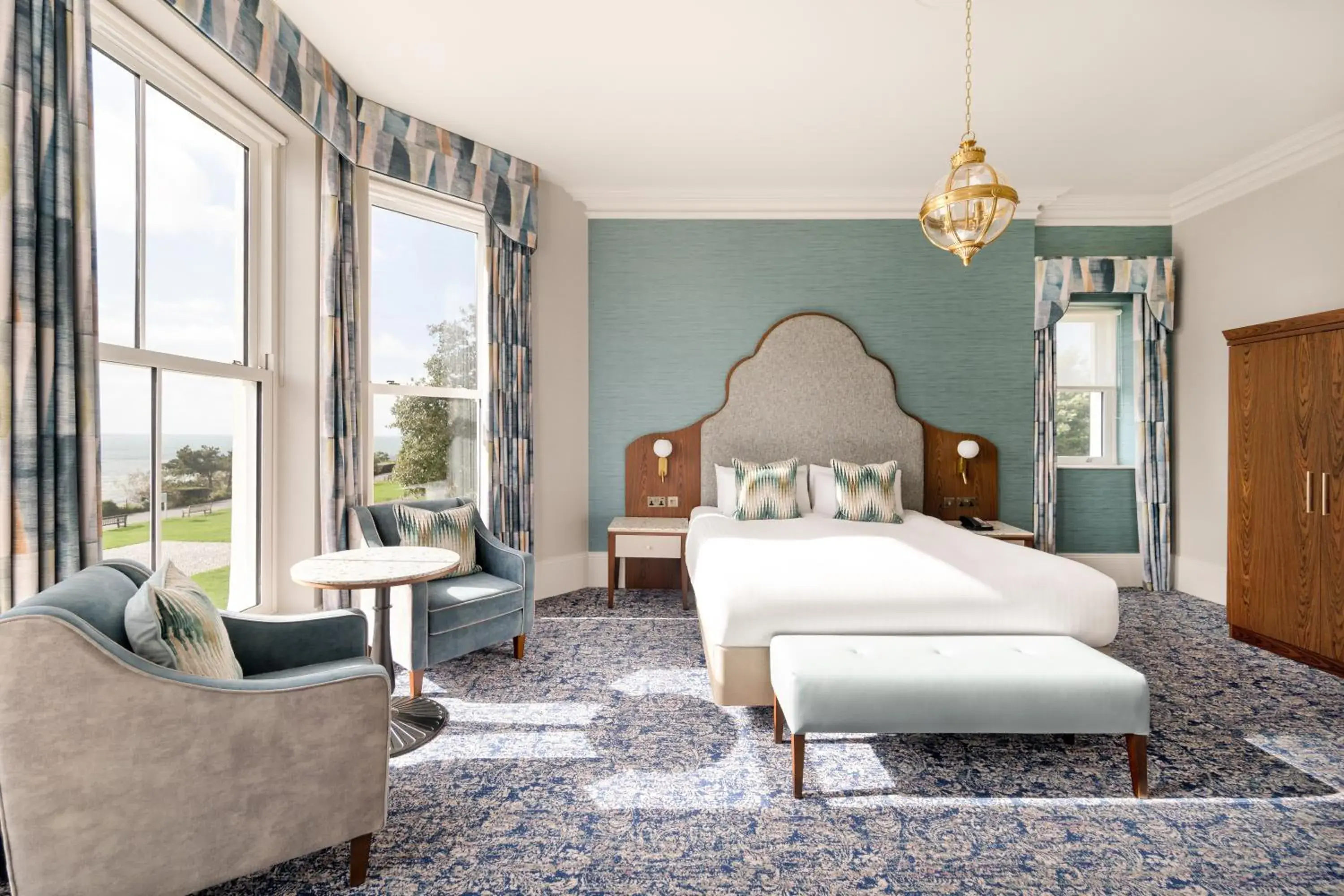 Premium King Room with Sea View in voco The Clifton Folkestone by IHG Premium King Room with Sea View in voco The Clifton Folkestone by IHG