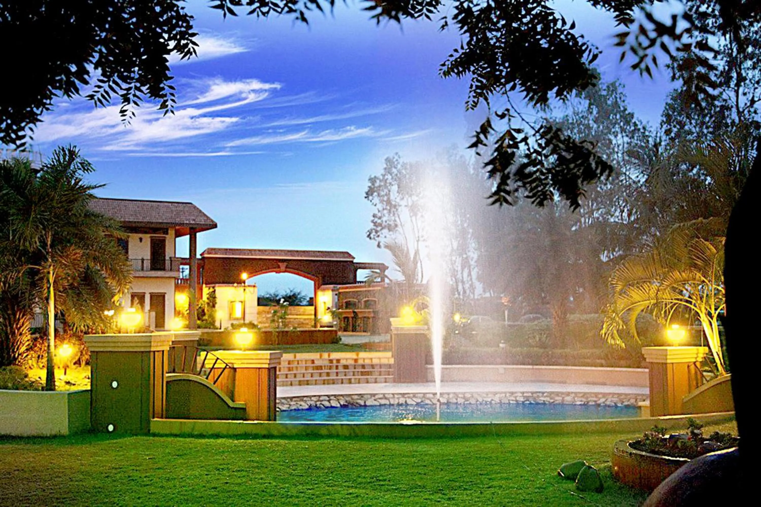 Garden view, Swimming Pool in Hudson Hotels