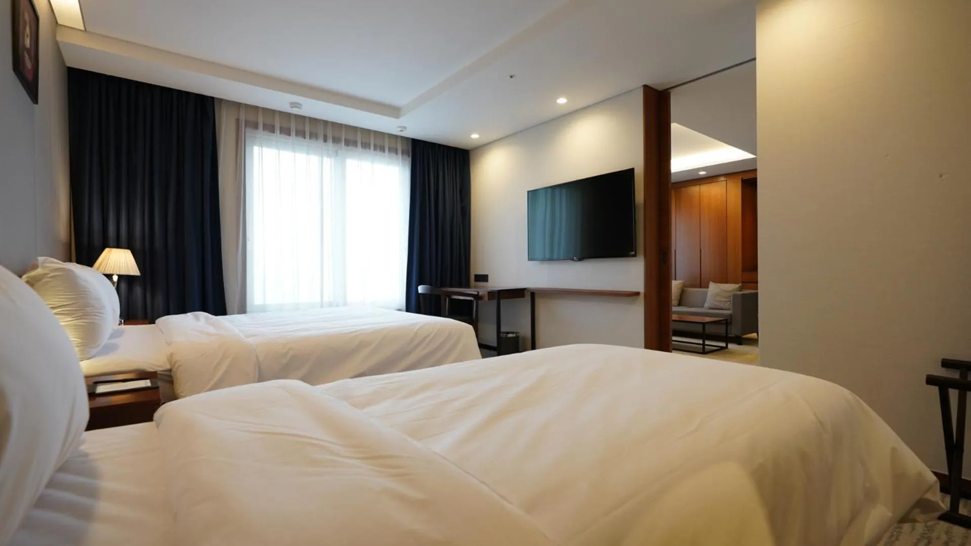 Bed in Gloucester Hotel Jeonju