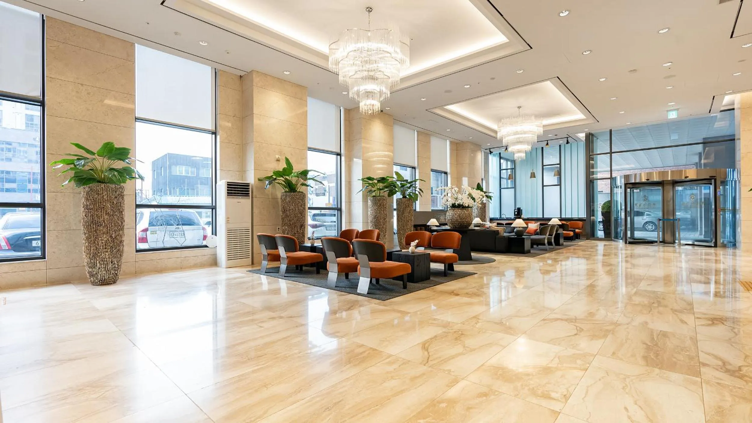 Communal lounge/ TV room in Gloucester Hotel Jeonju