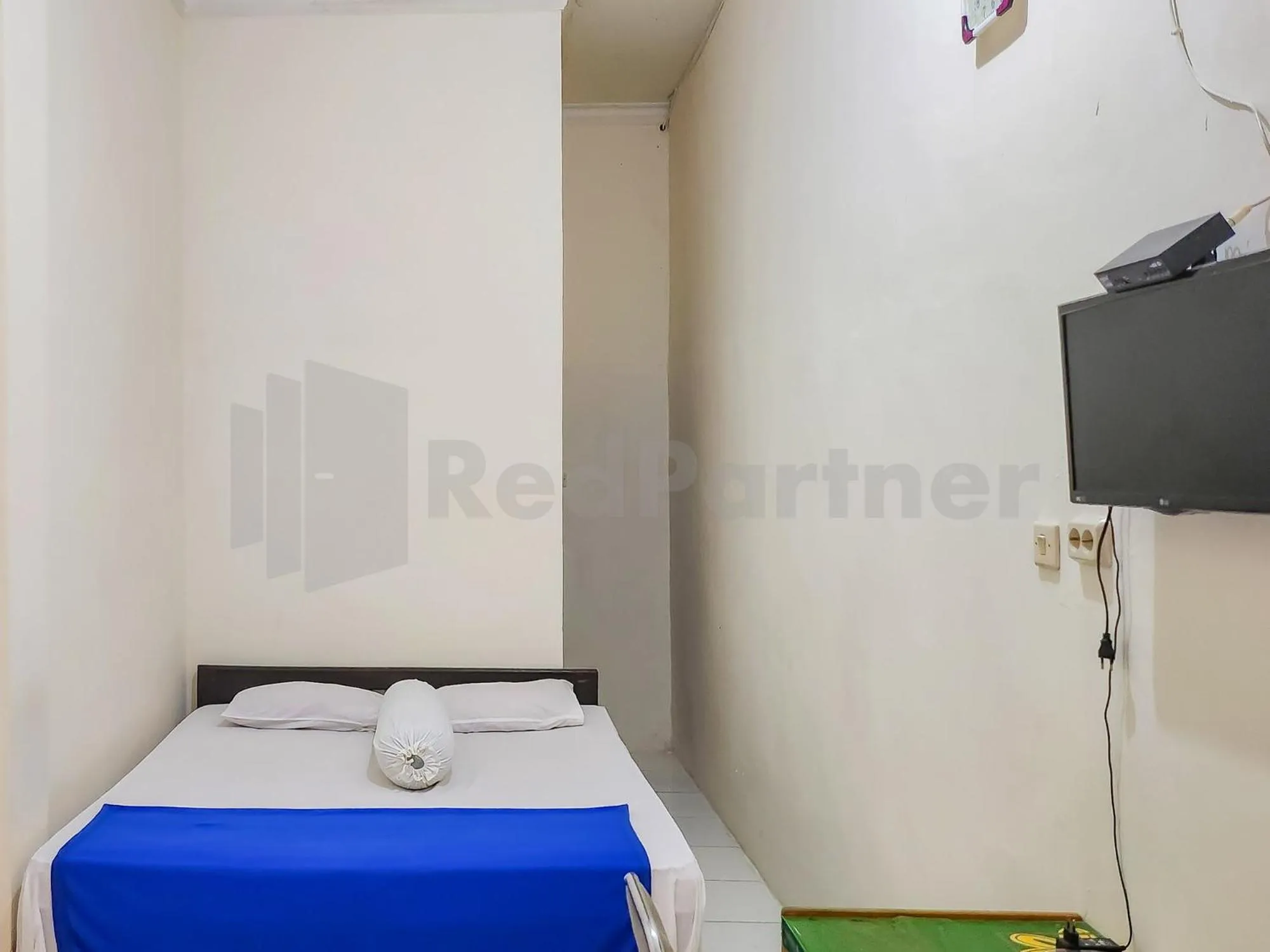 Bed in Griya Tambun Raya RedPartner