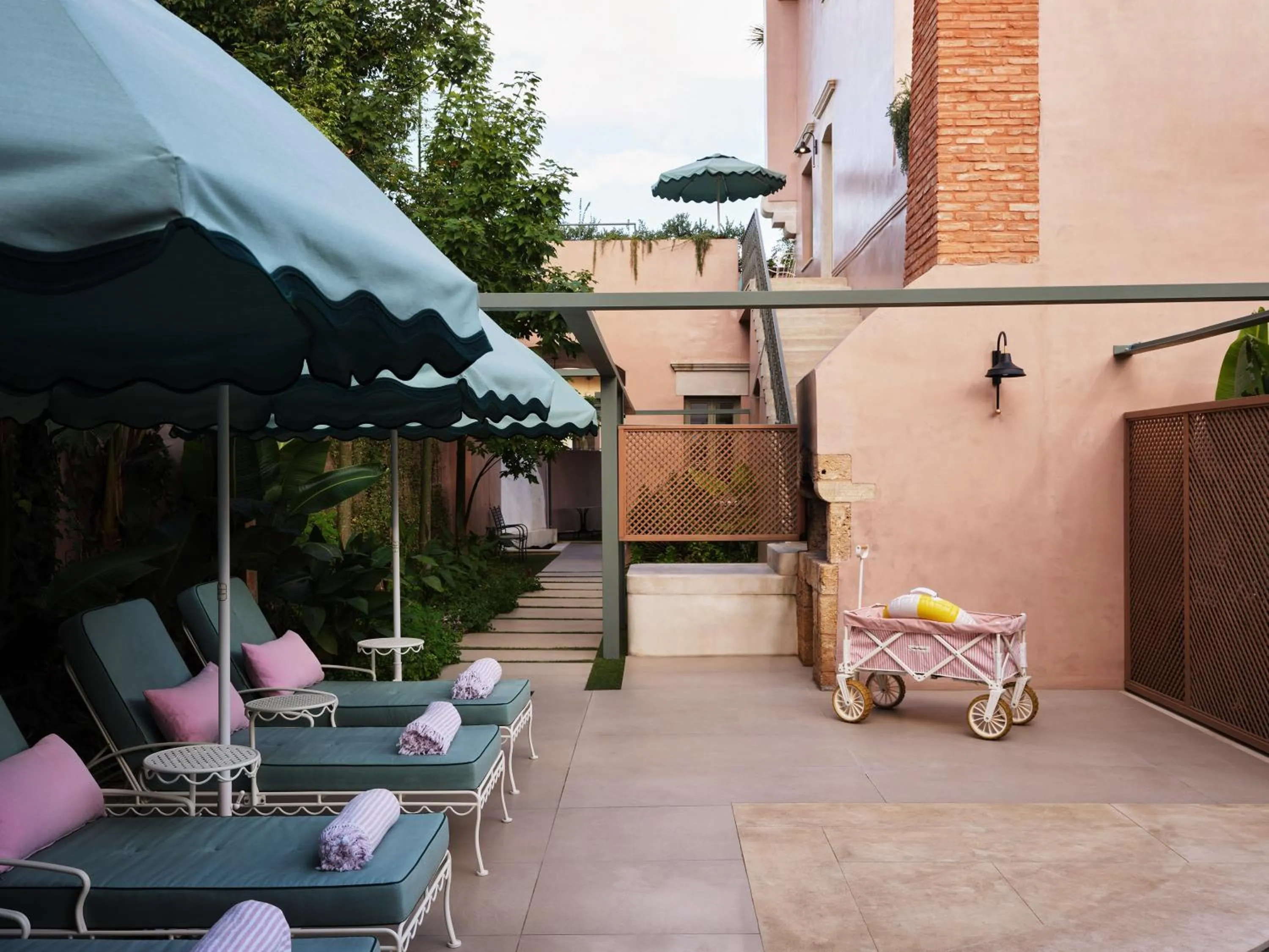 sunbed in Domus Blanc Boutique Hotel