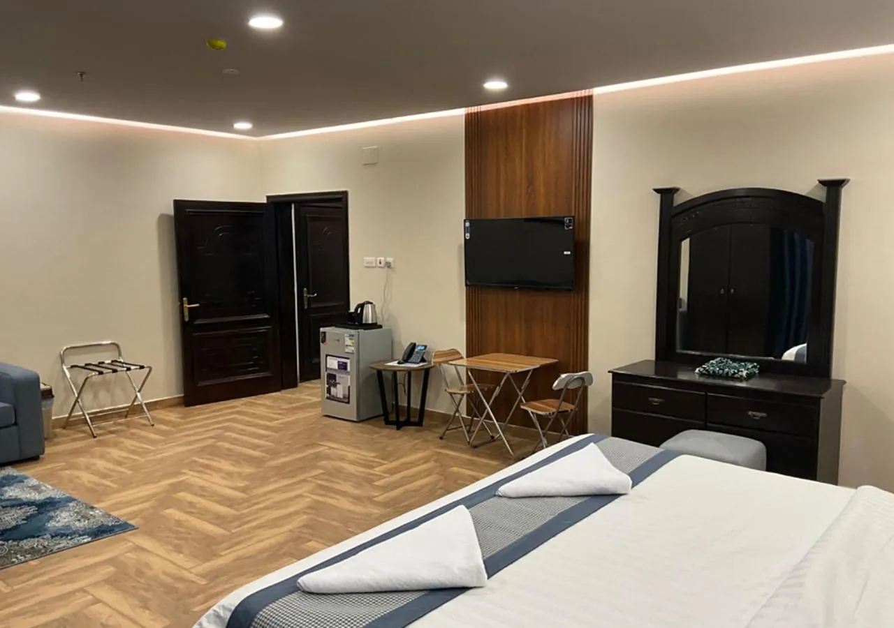 Photo of the whole room, Bed in Al Baida Suites Al Salam Branch