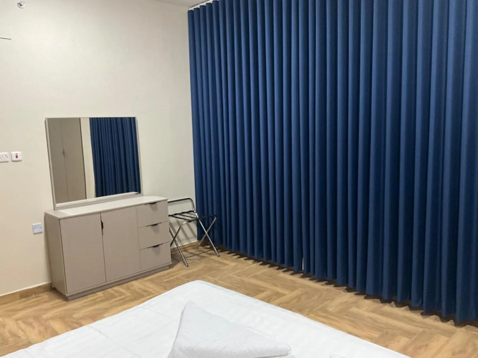 wardrobe, Bed in Al Baida Suites Al Salam Branch