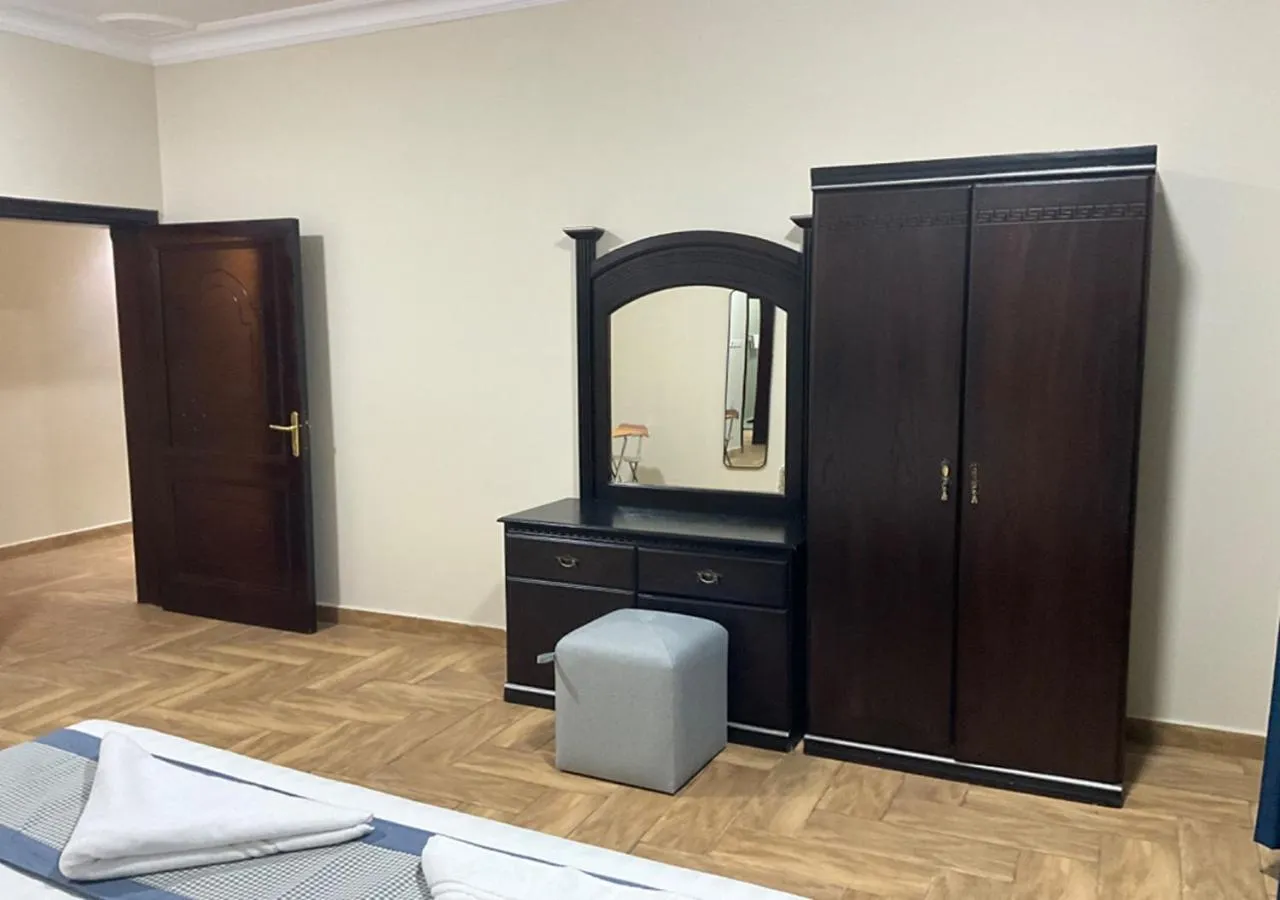 wardrobe in Al Baida Suites Al Salam Branch