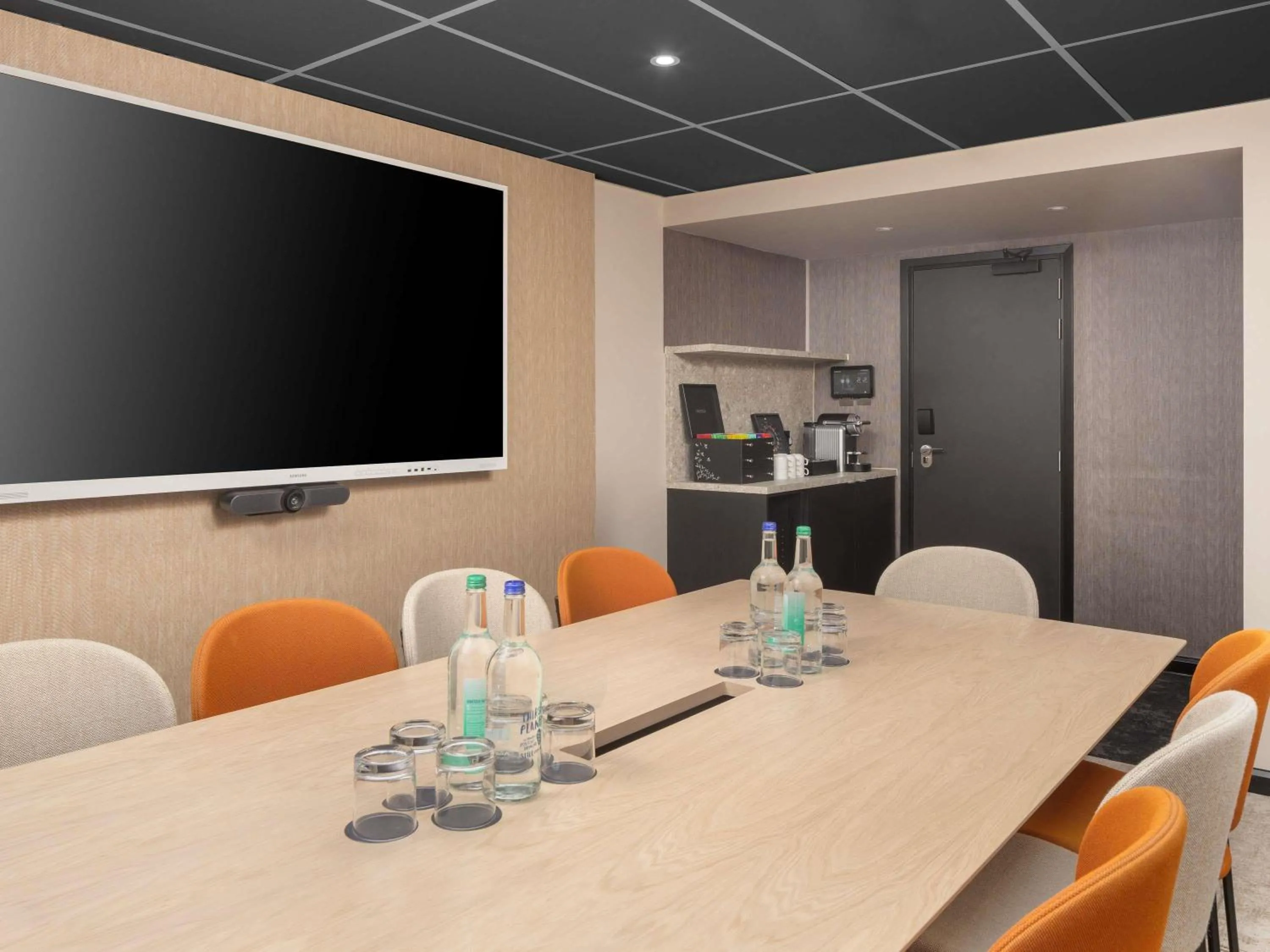 Meeting/conference room in ibis London Earls Court
