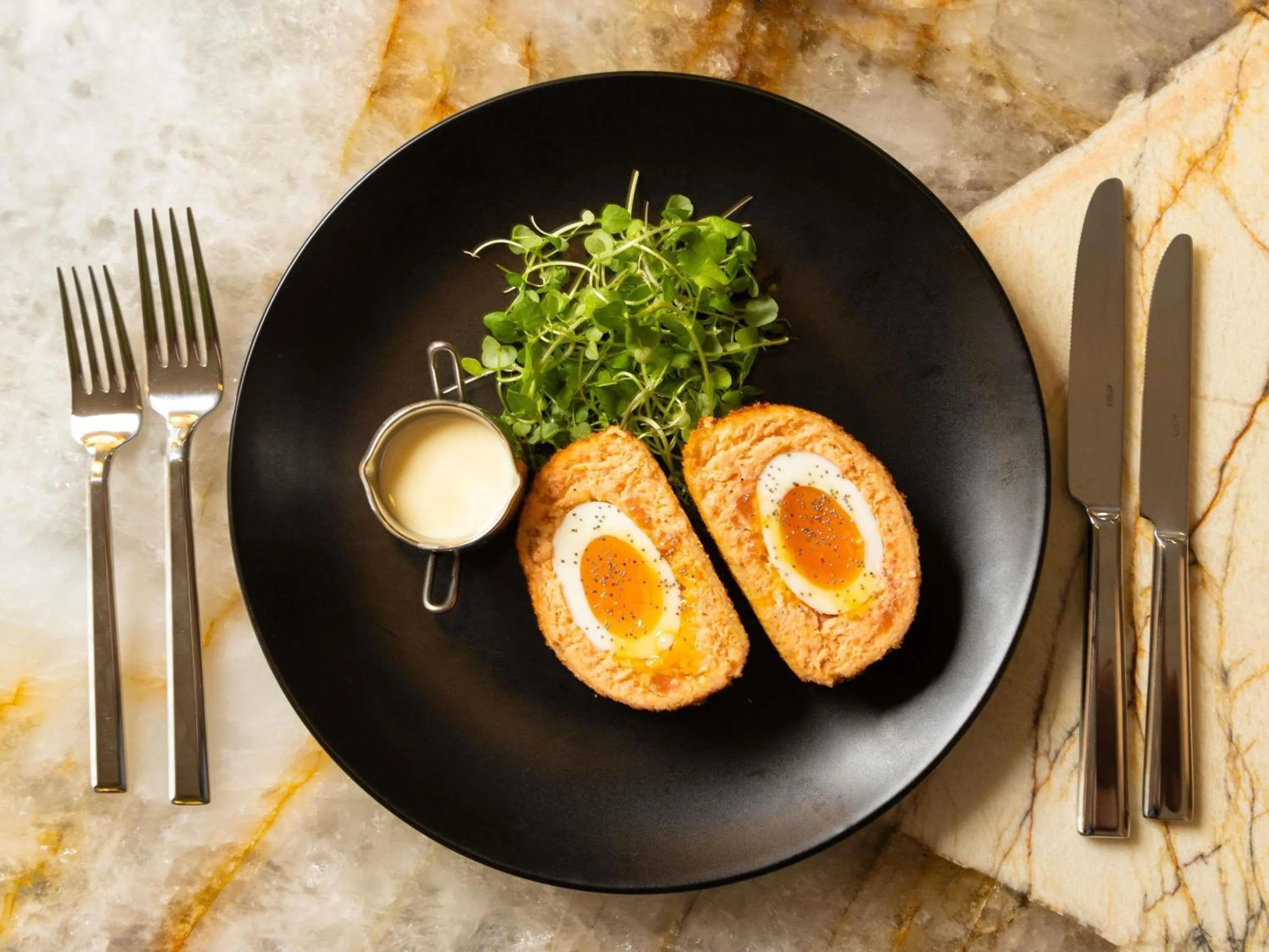 Lounge or bar in ibis London Earls Court